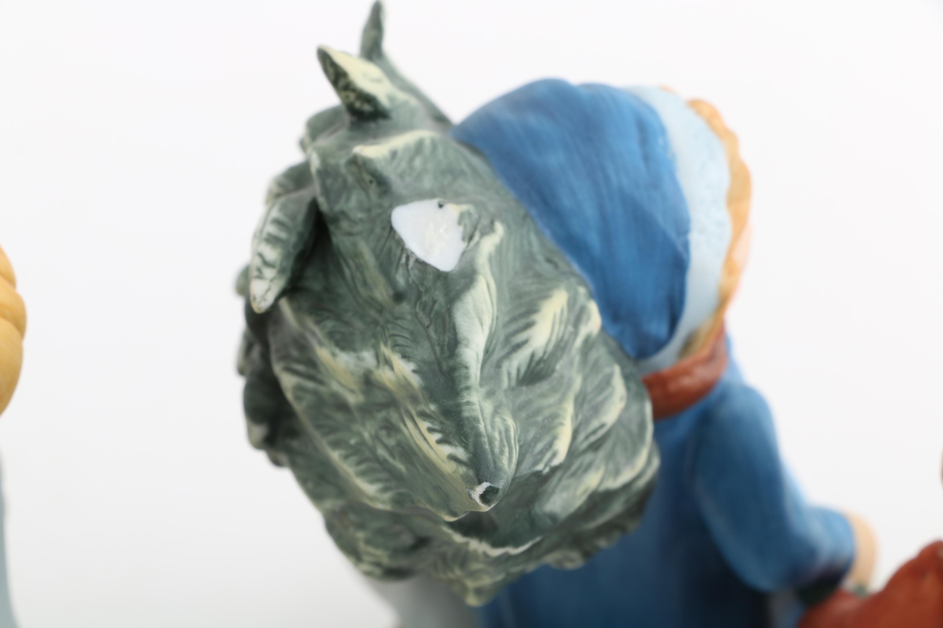 1981 Avon Porcelain Figurines "Best Friends" and "Sharing the Christmas Spirit"