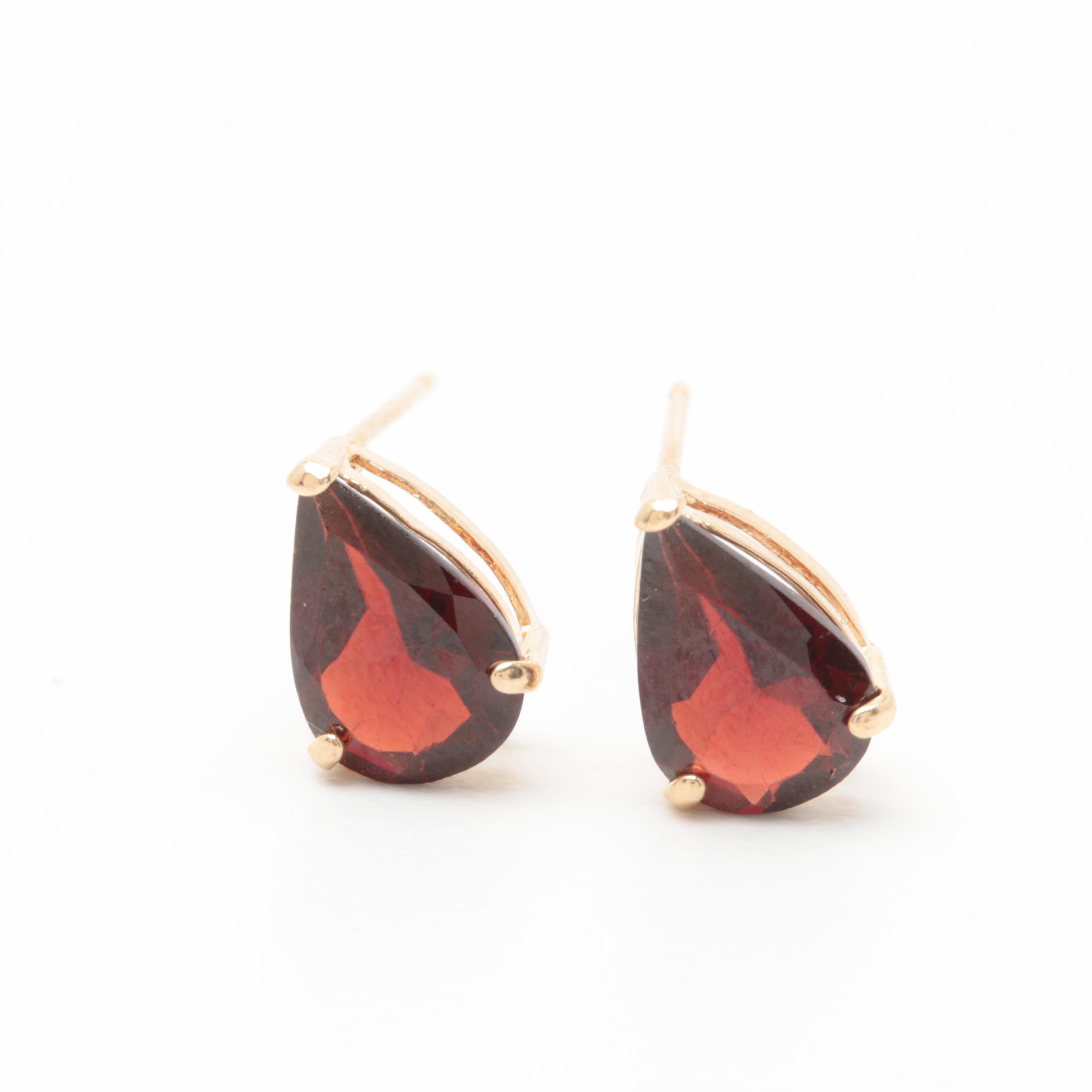 14K Yellow Gold Garnet Earrings