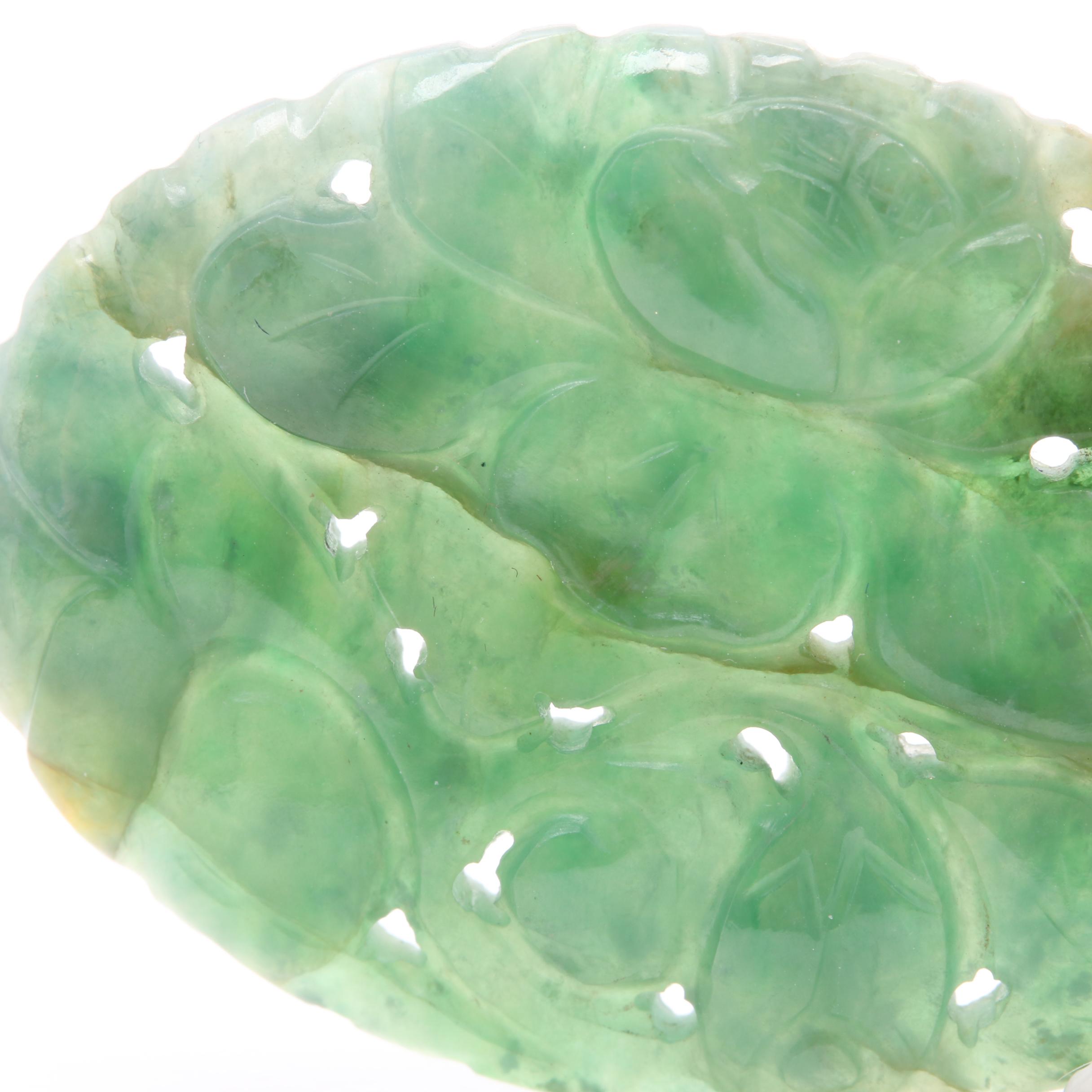 10K Yellow Gold Carved Jadeite Floral Pendant