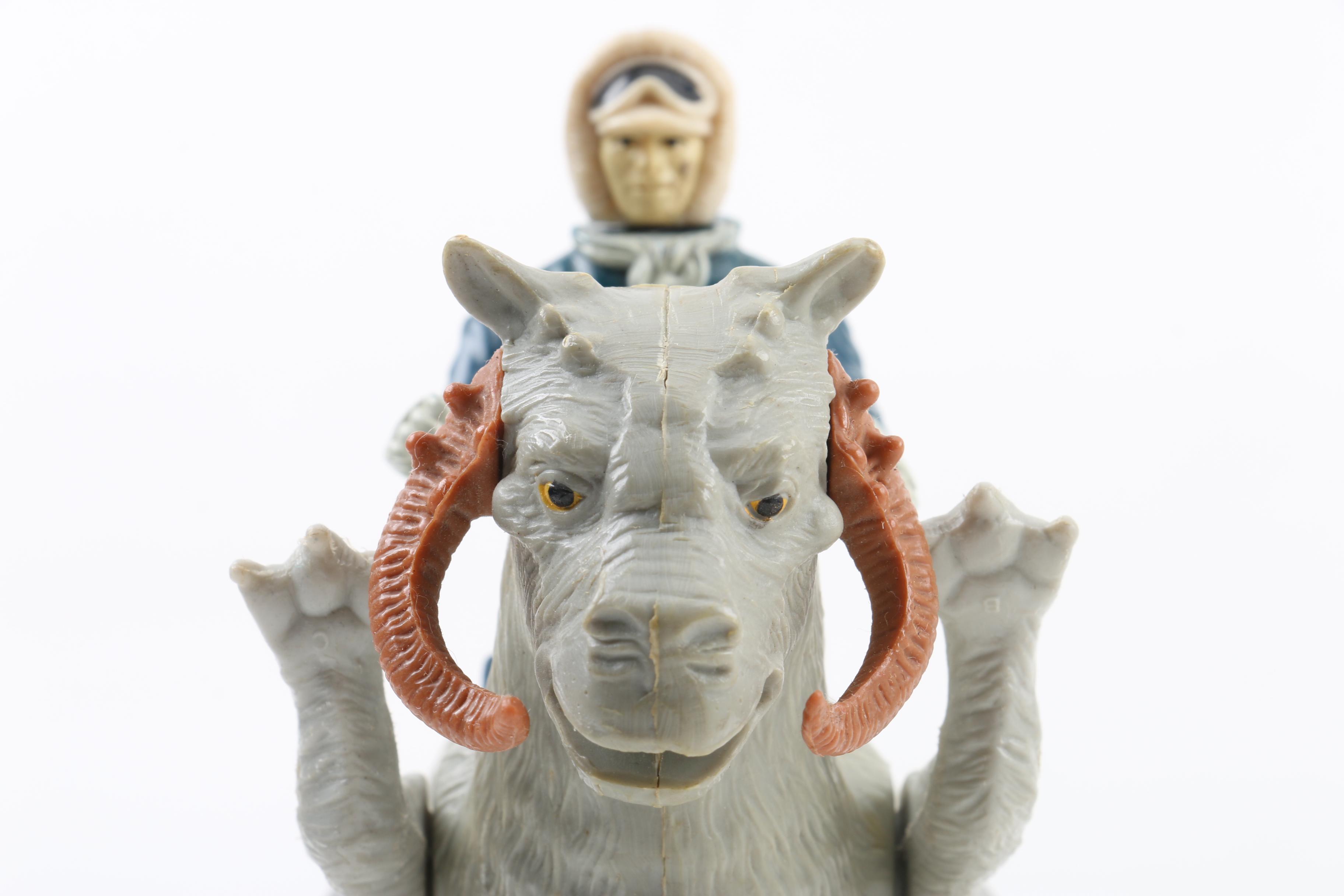 Vintage Kenner Star Wars Tauntaun and Han Solo Hoth Action Figures