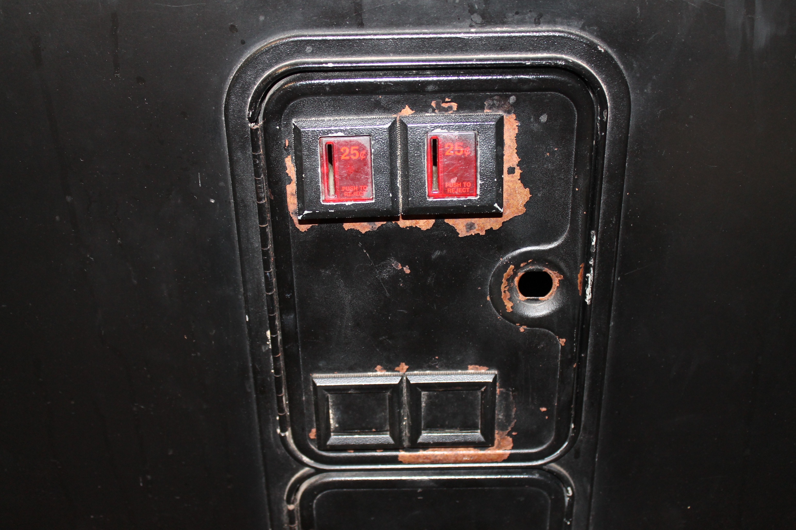 1986 Capcom "Legendary Wings" Arcade Video Game