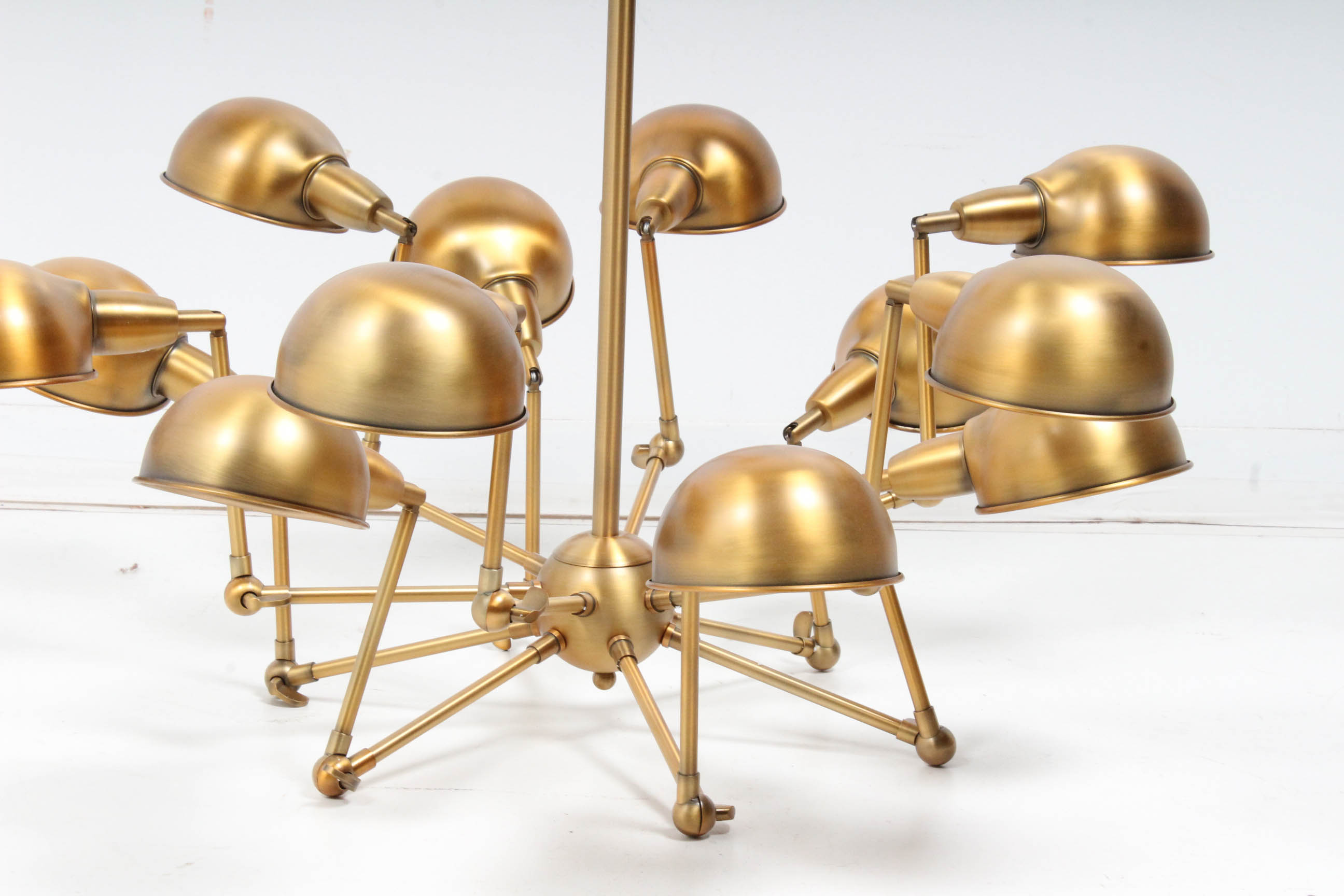 Mercana "Ursidae" Modern Twelve Arm Chandelier