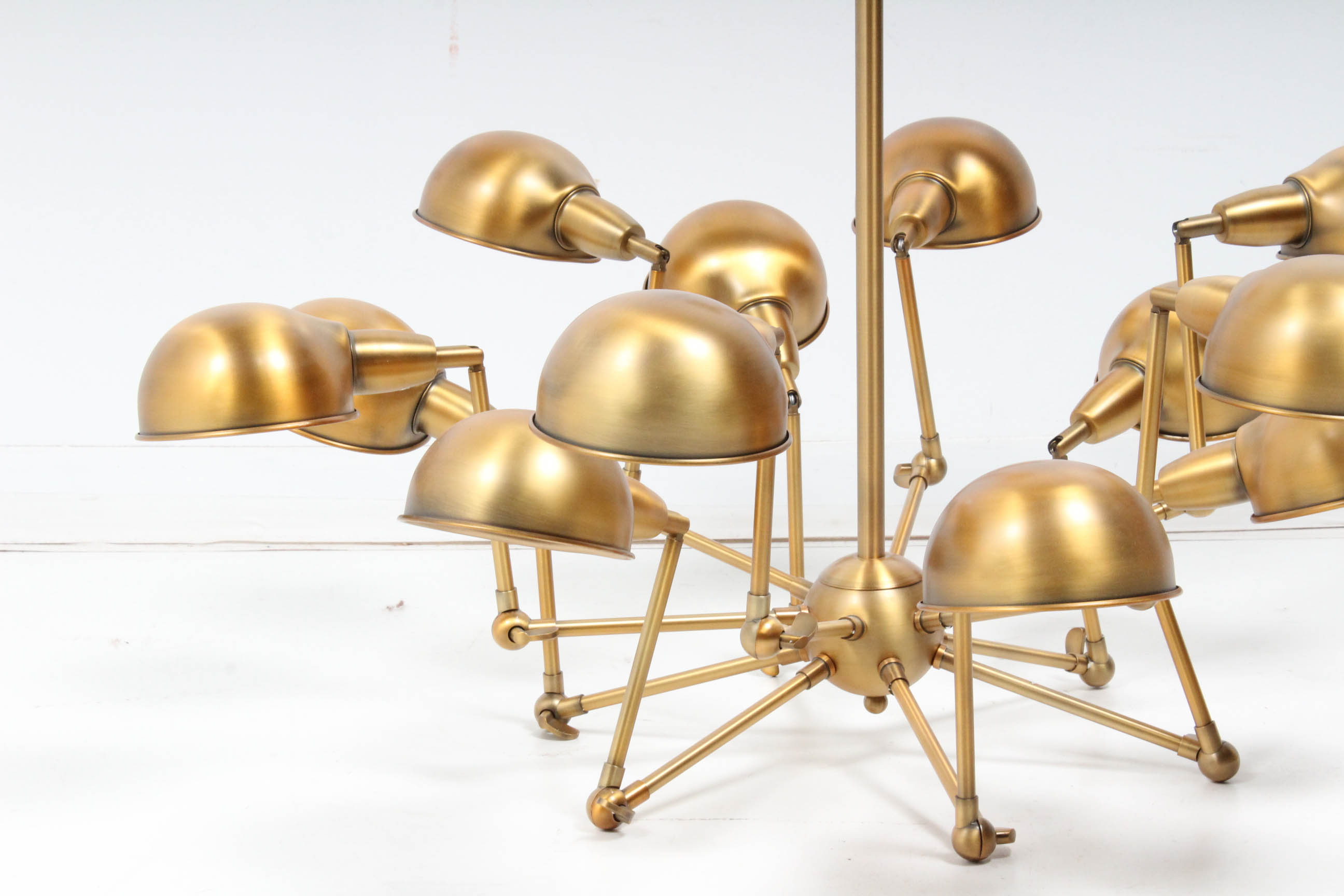 Mercana "Ursidae" Modern Twelve Arm Chandelier