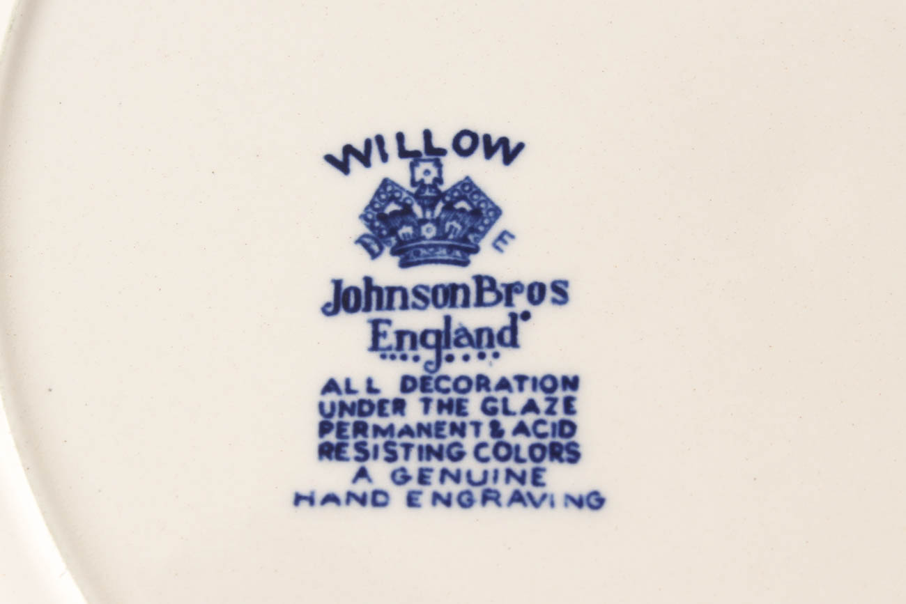 "Blue Willow" China Featuring Johnson Brothers and Homer Laughlin