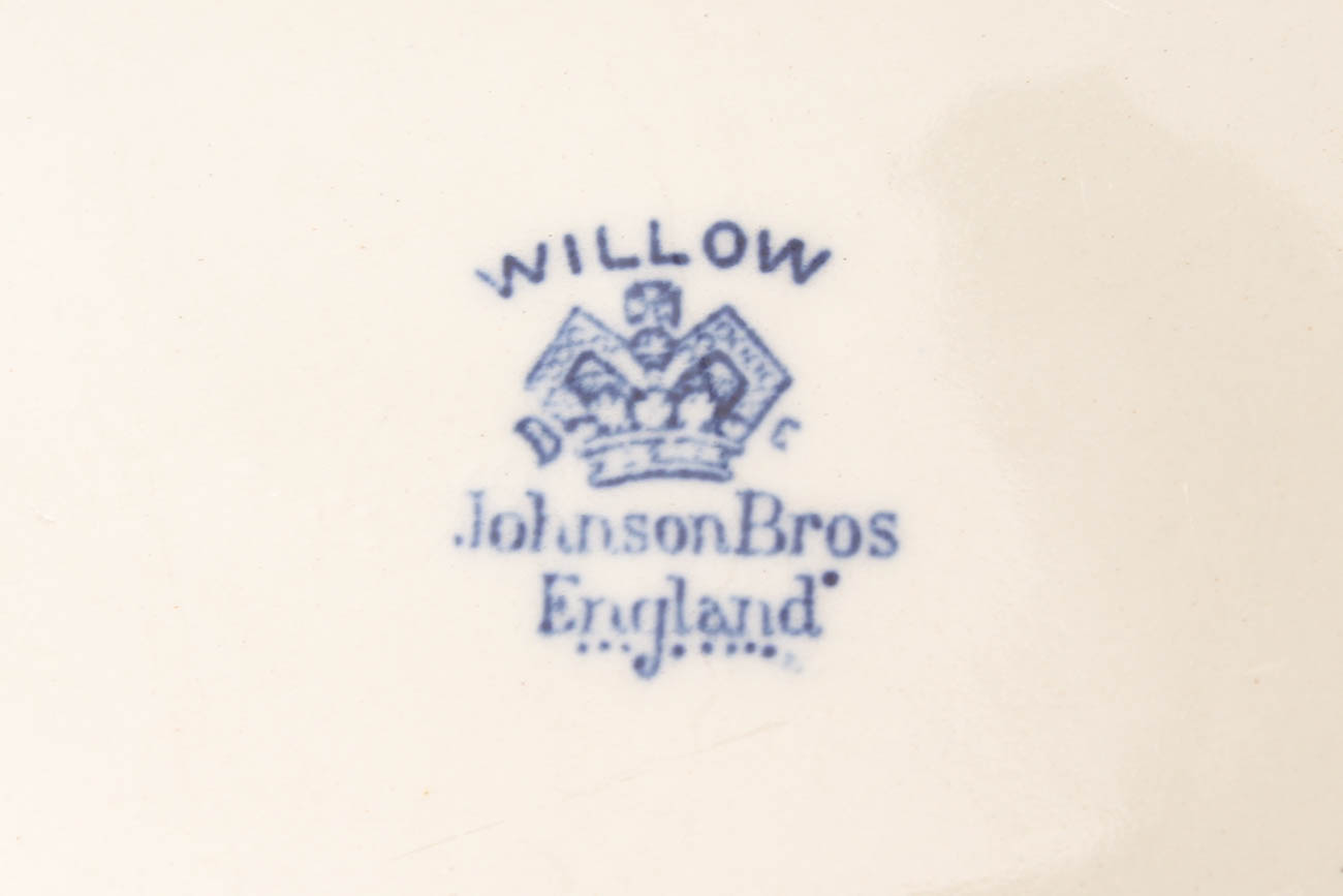 "Blue Willow" China Featuring Johnson Brothers and Homer Laughlin