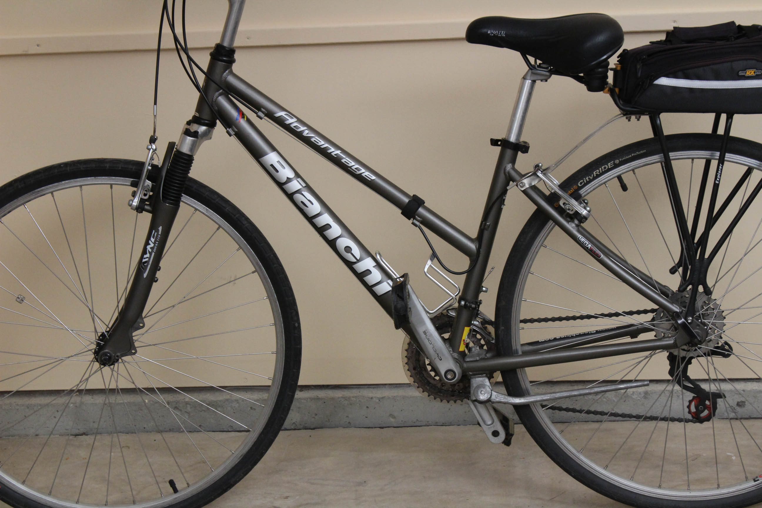 Bianchi Advantage Aluminum Hybrid Bicycle