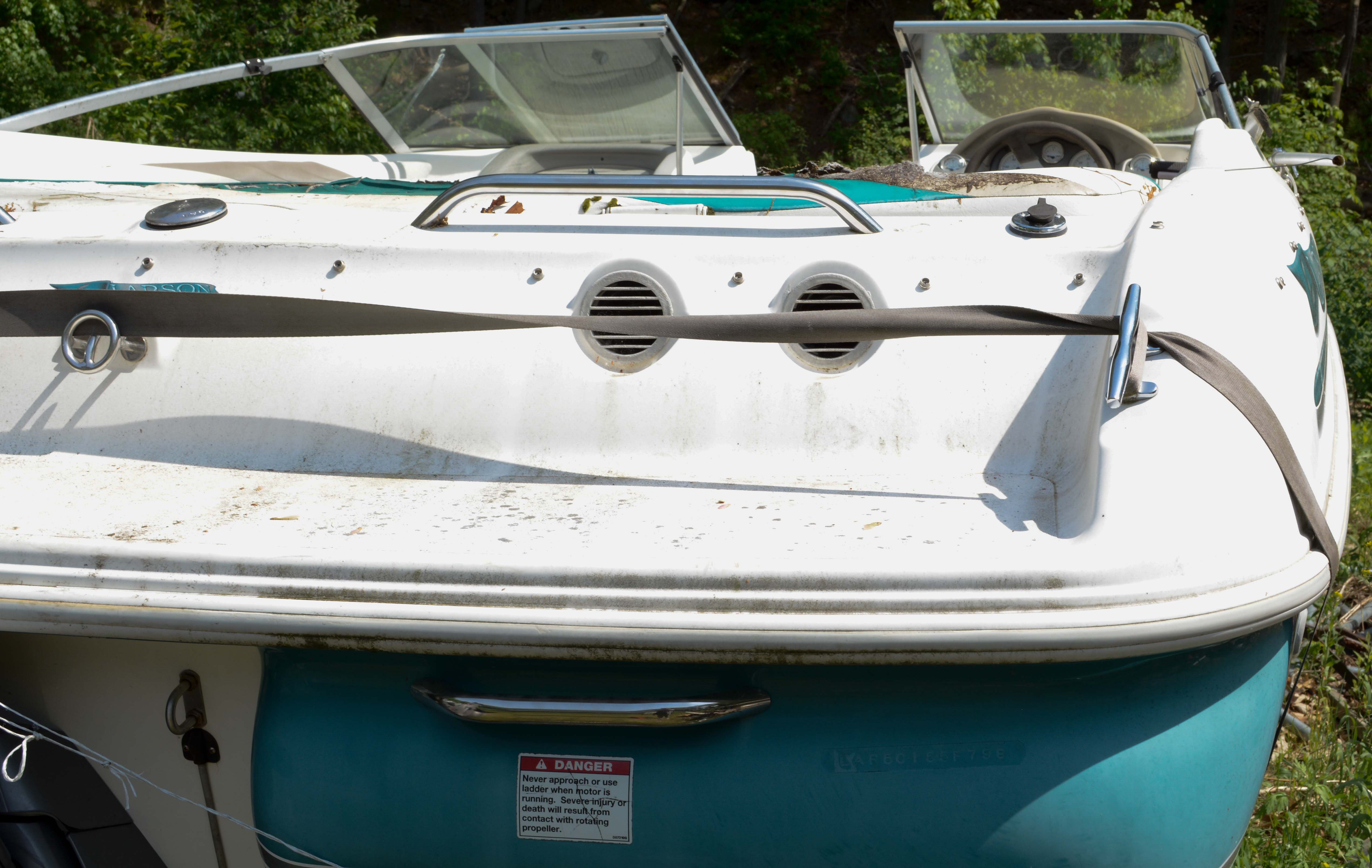 Circa 1999 Larson Delta-Conic 186 SEi 20' Boat with Trailer