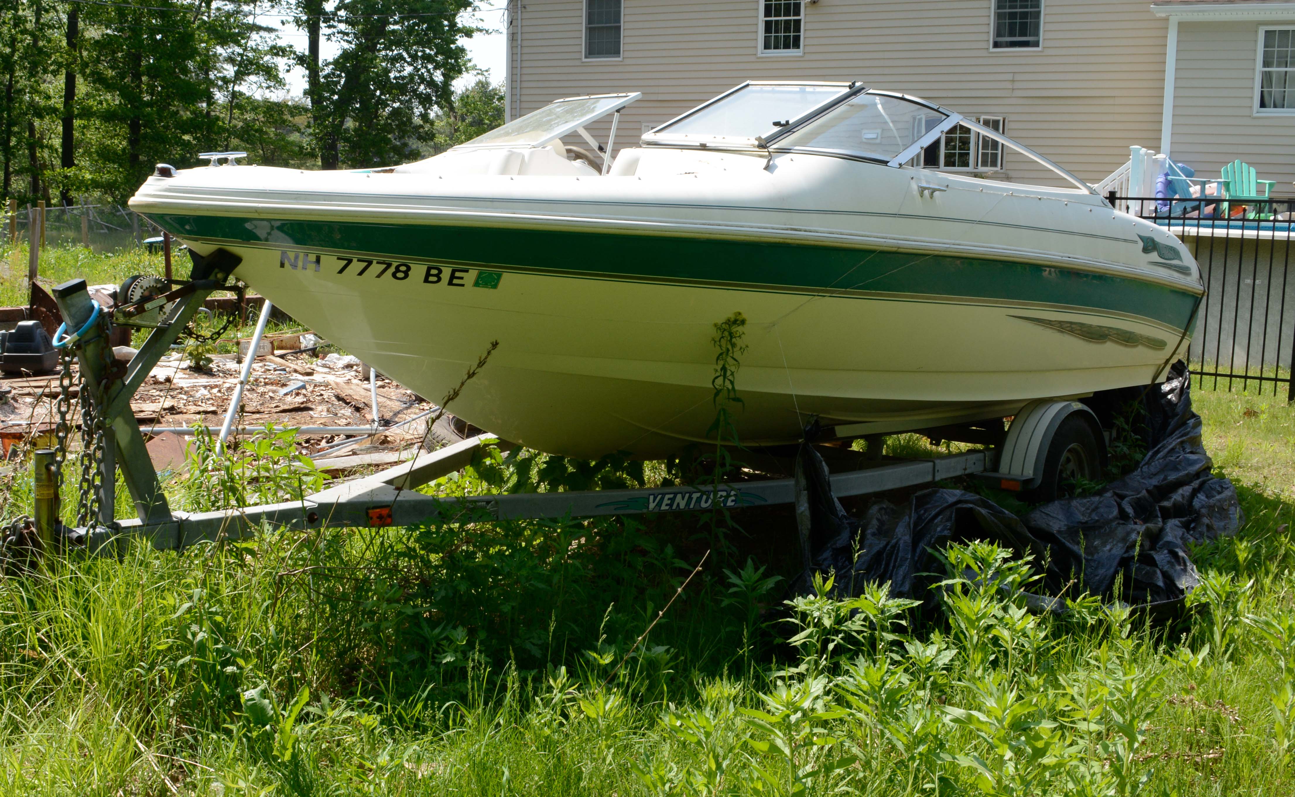 Circa 1999 Larson Delta-Conic 186 SEi 20' Boat with Trailer