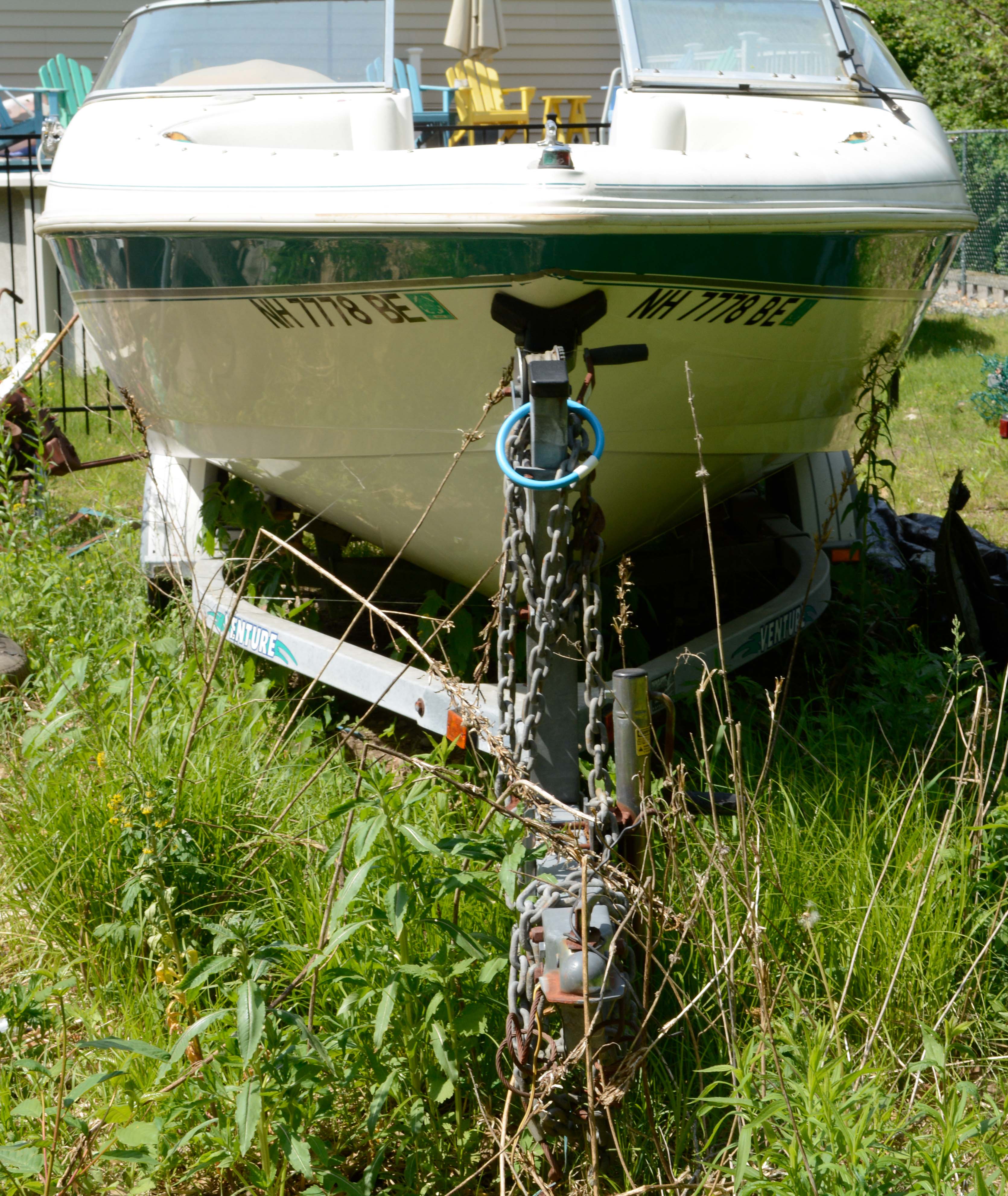 Circa 1999 Larson Delta-Conic 186 SEi 20' Boat with Trailer