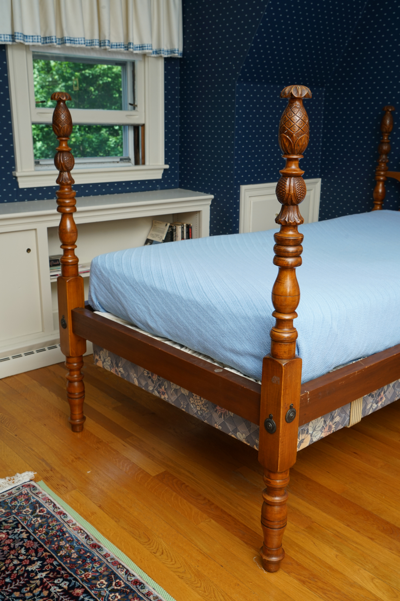 Pineapple Finial Four Poster Twin Bed Frame Pair