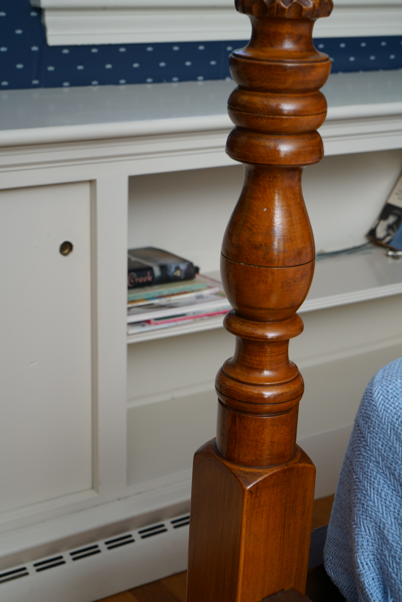 Pineapple Finial Four Poster Twin Bed Frame Pair