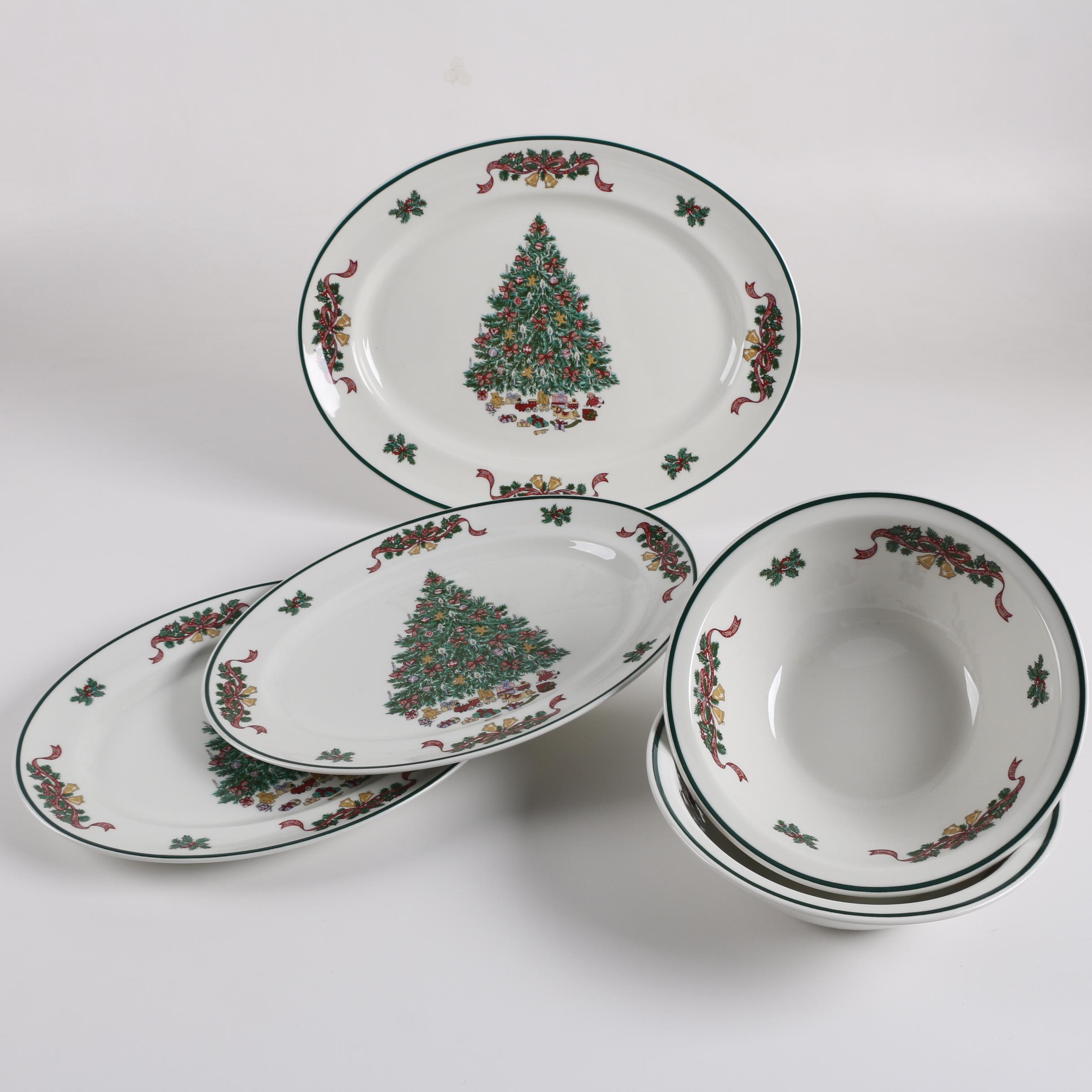 Johnson Brothers "Victorian Christmas" Ceramic Serveware
