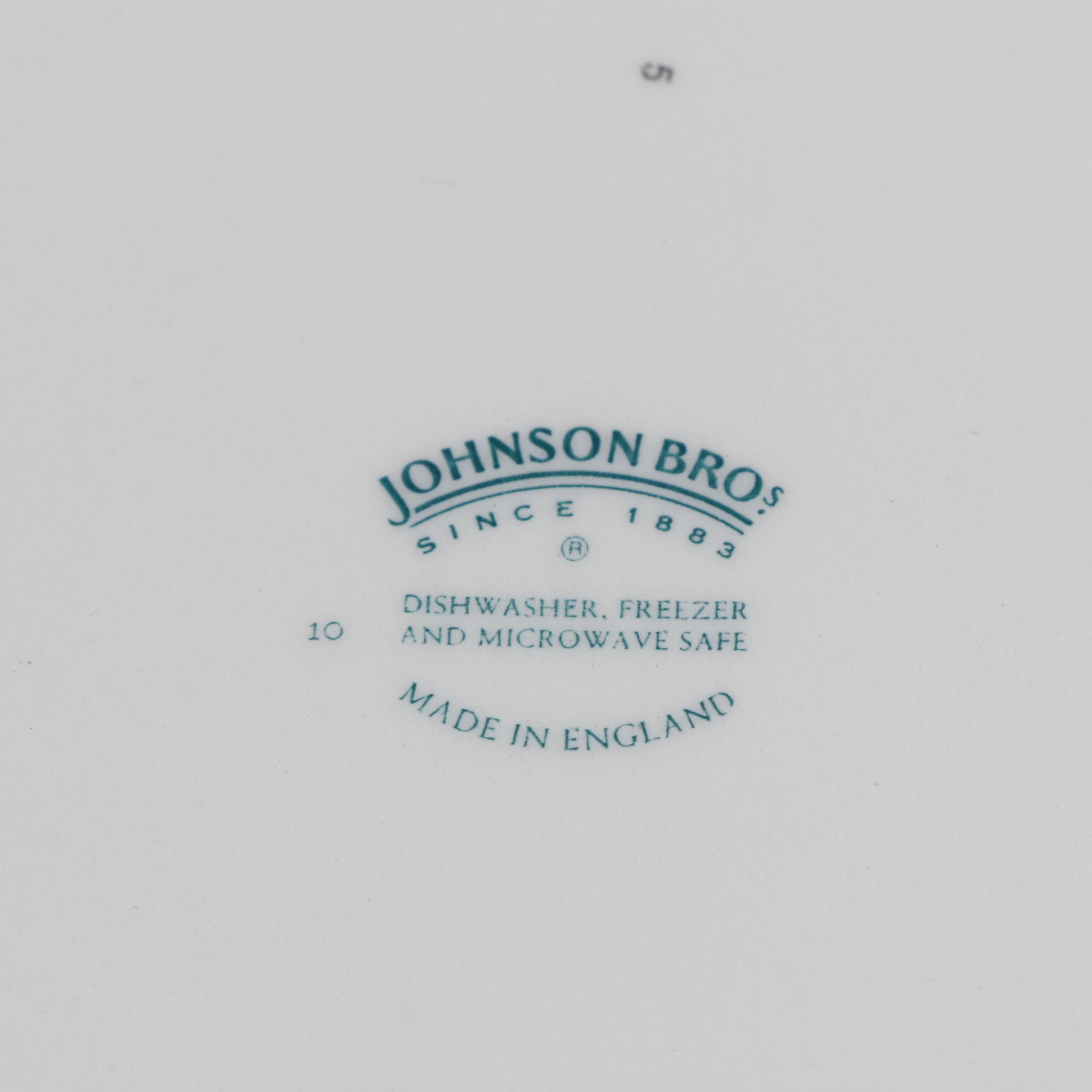 Johnson Brothers "Victorian Christmas" Ceramic Serveware