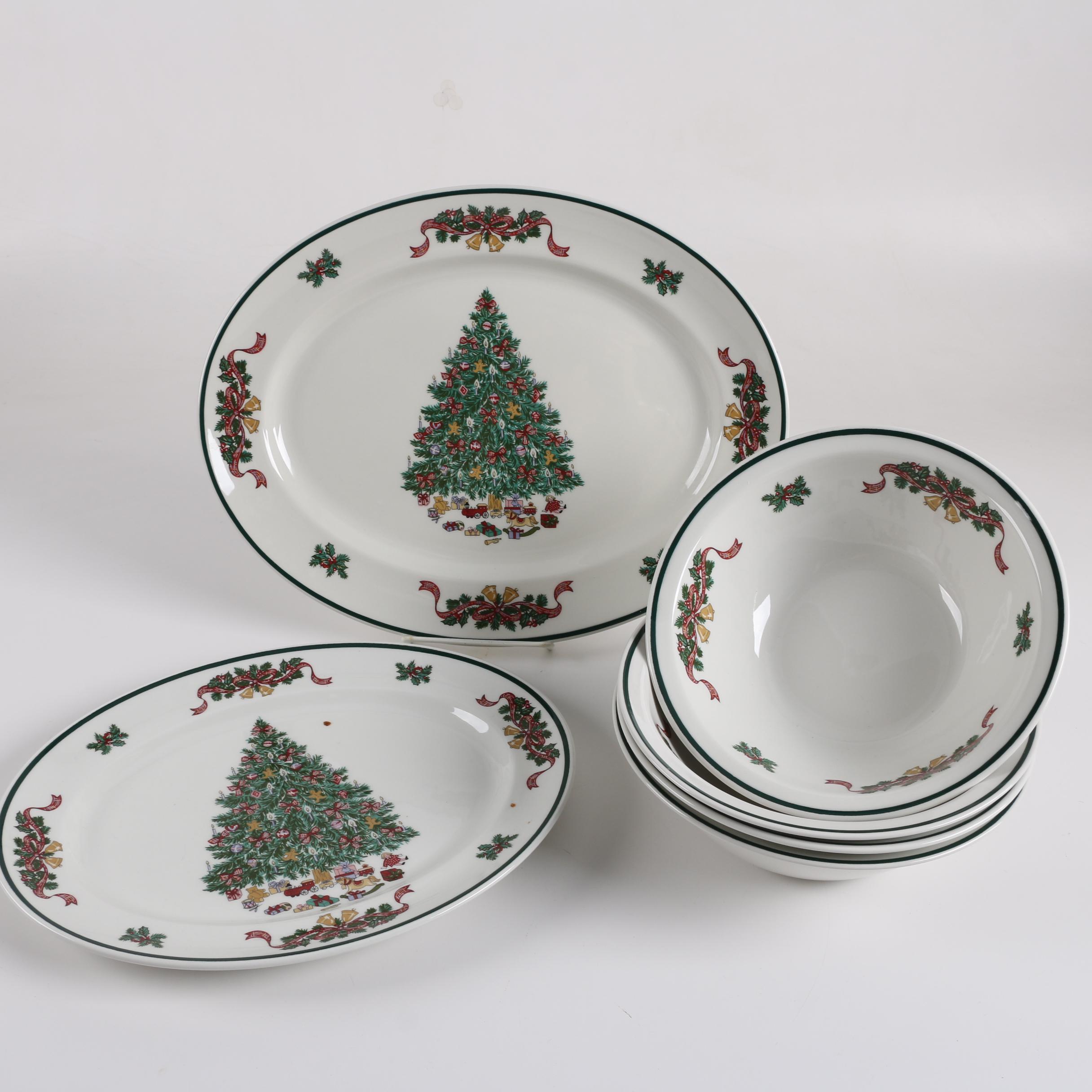 Johnson Brothers "Victorian Christmas" Ceramic Serveware