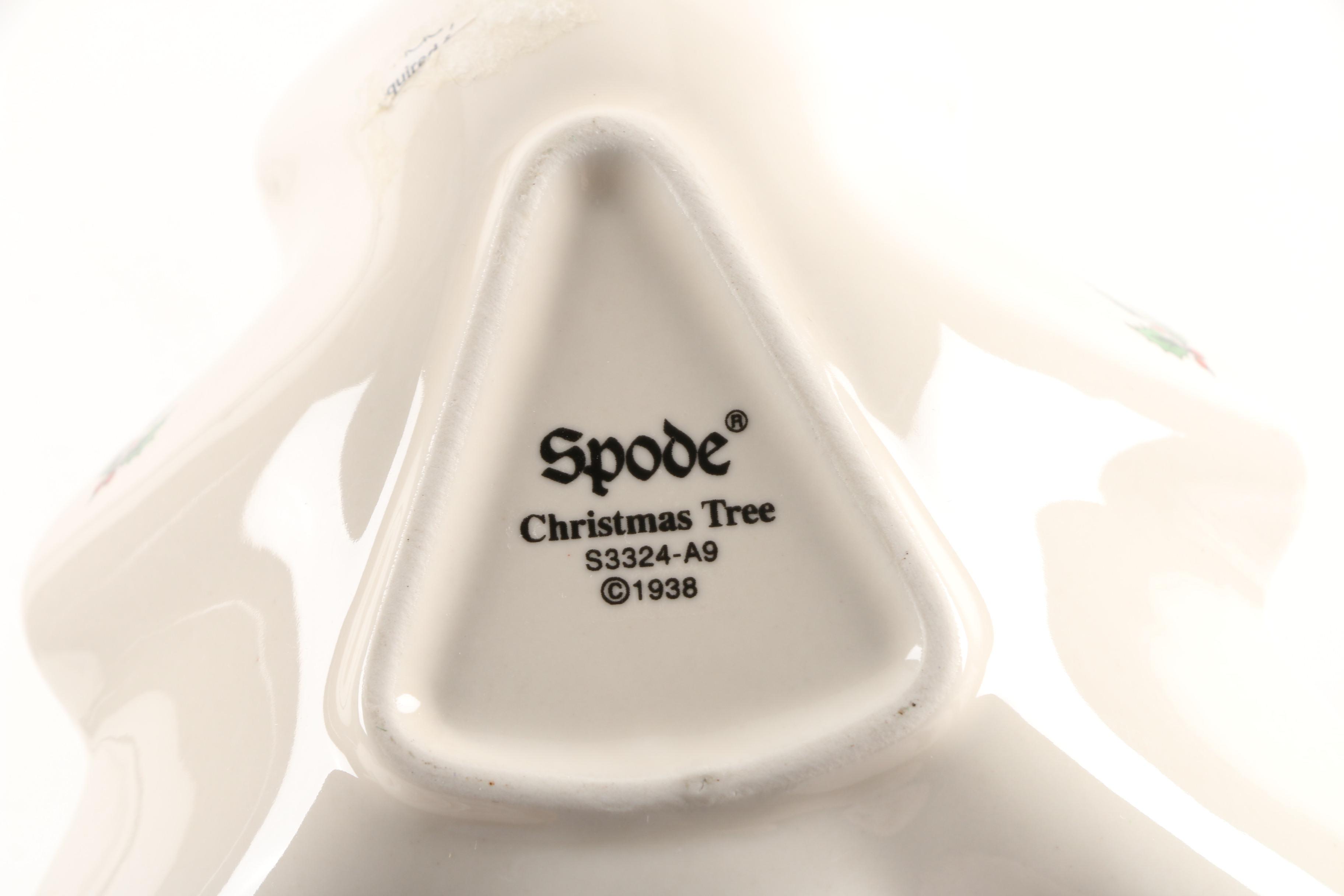 Johnson Brothers "Victorian Christmas" Serveware