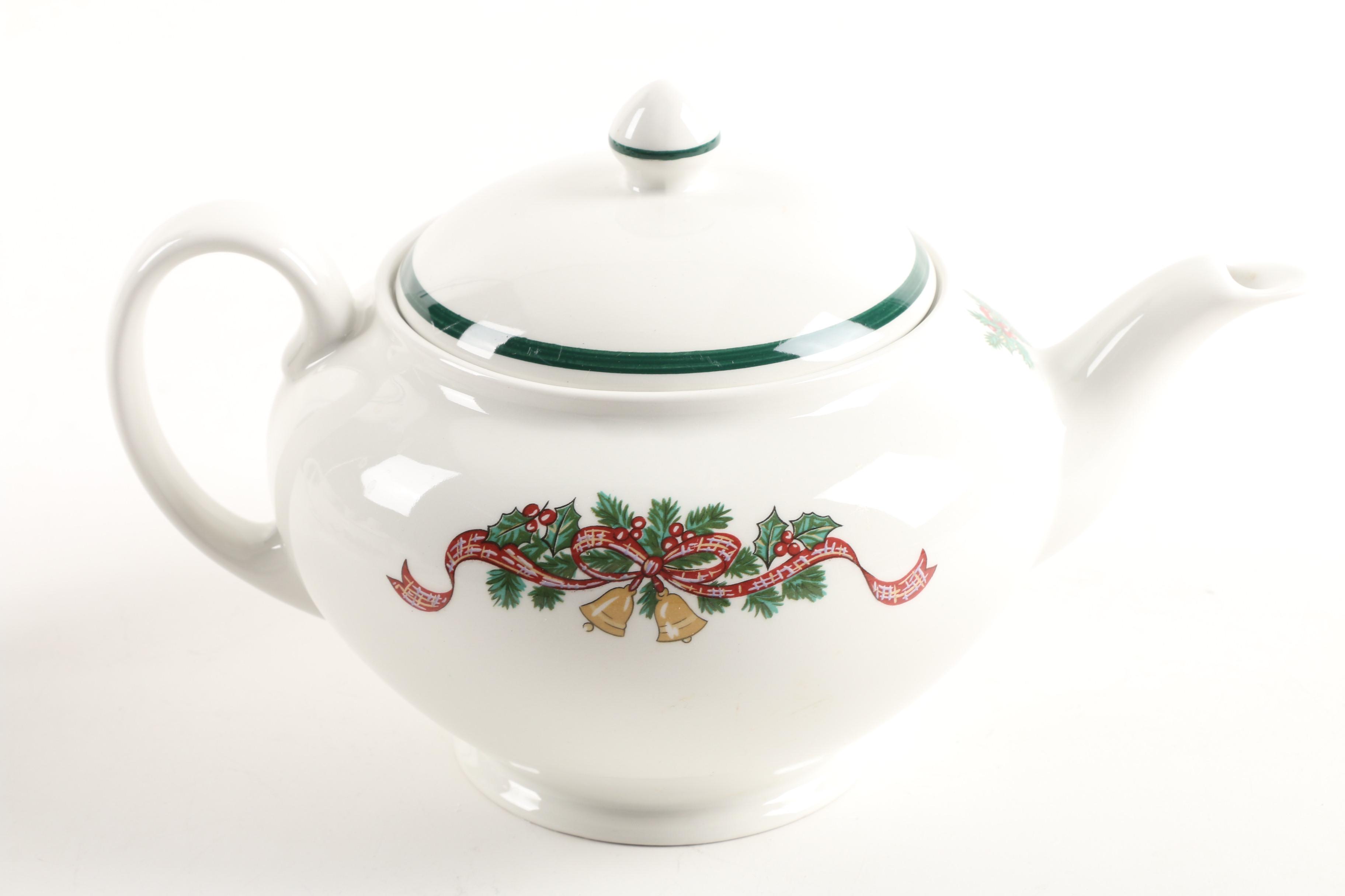 Johnson Brothers "Victorian Christmas" Serveware