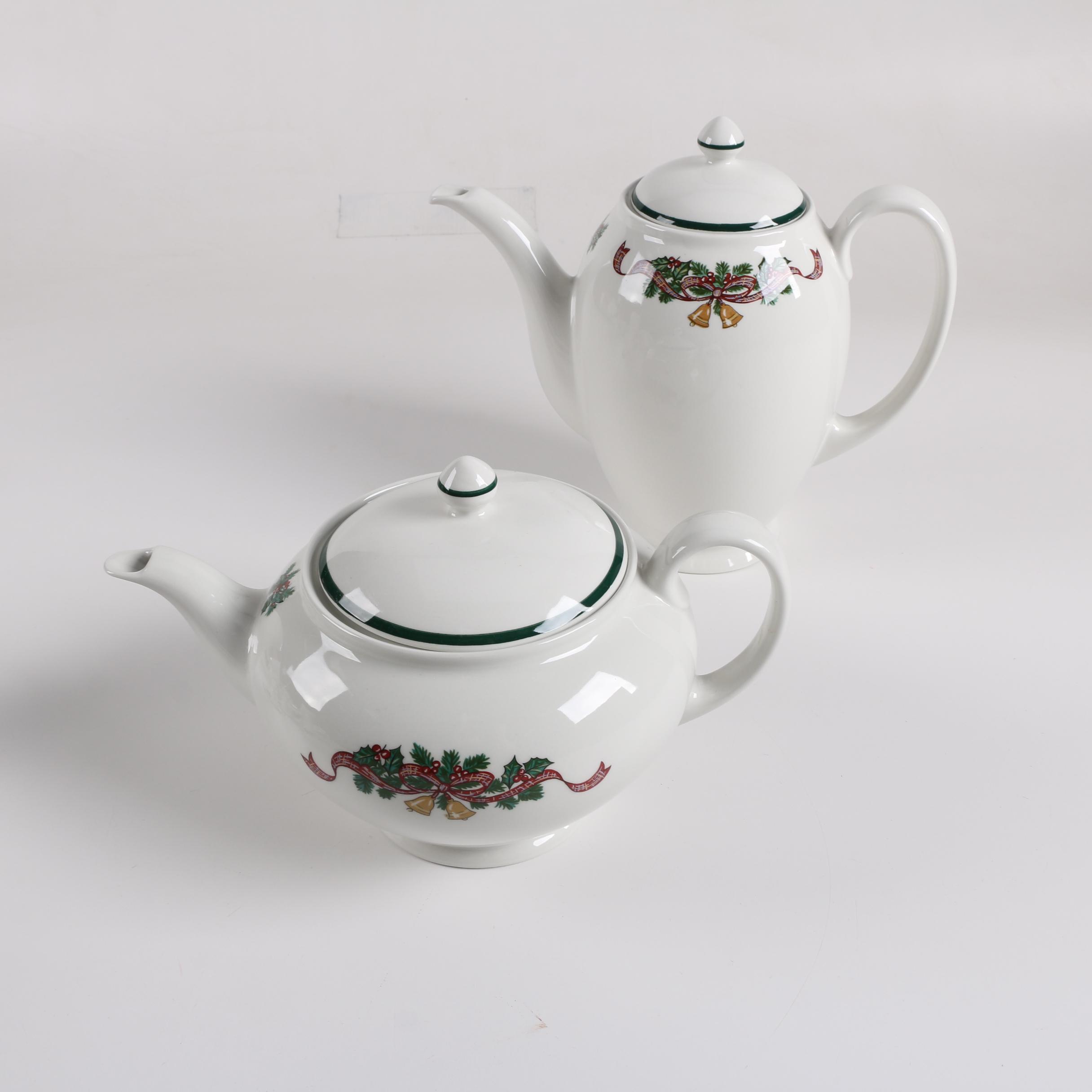 Johnson Brothers "Victorian Christmas" Serveware