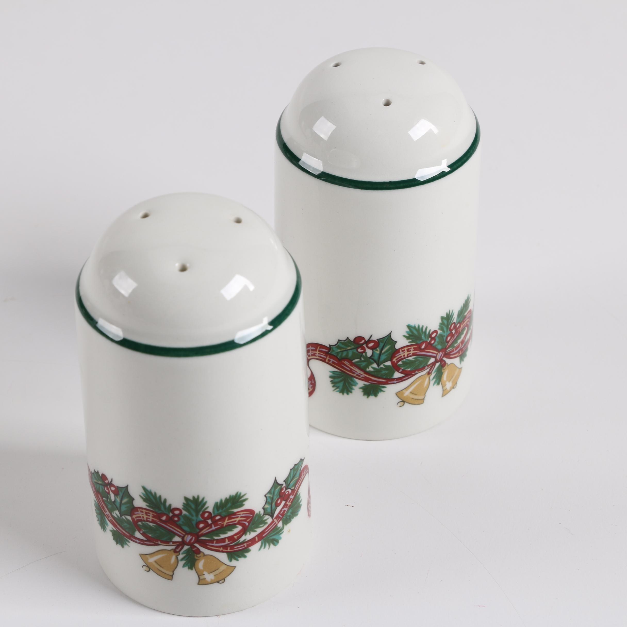 Johnson Brothers "Victorian Christmas" Serveware