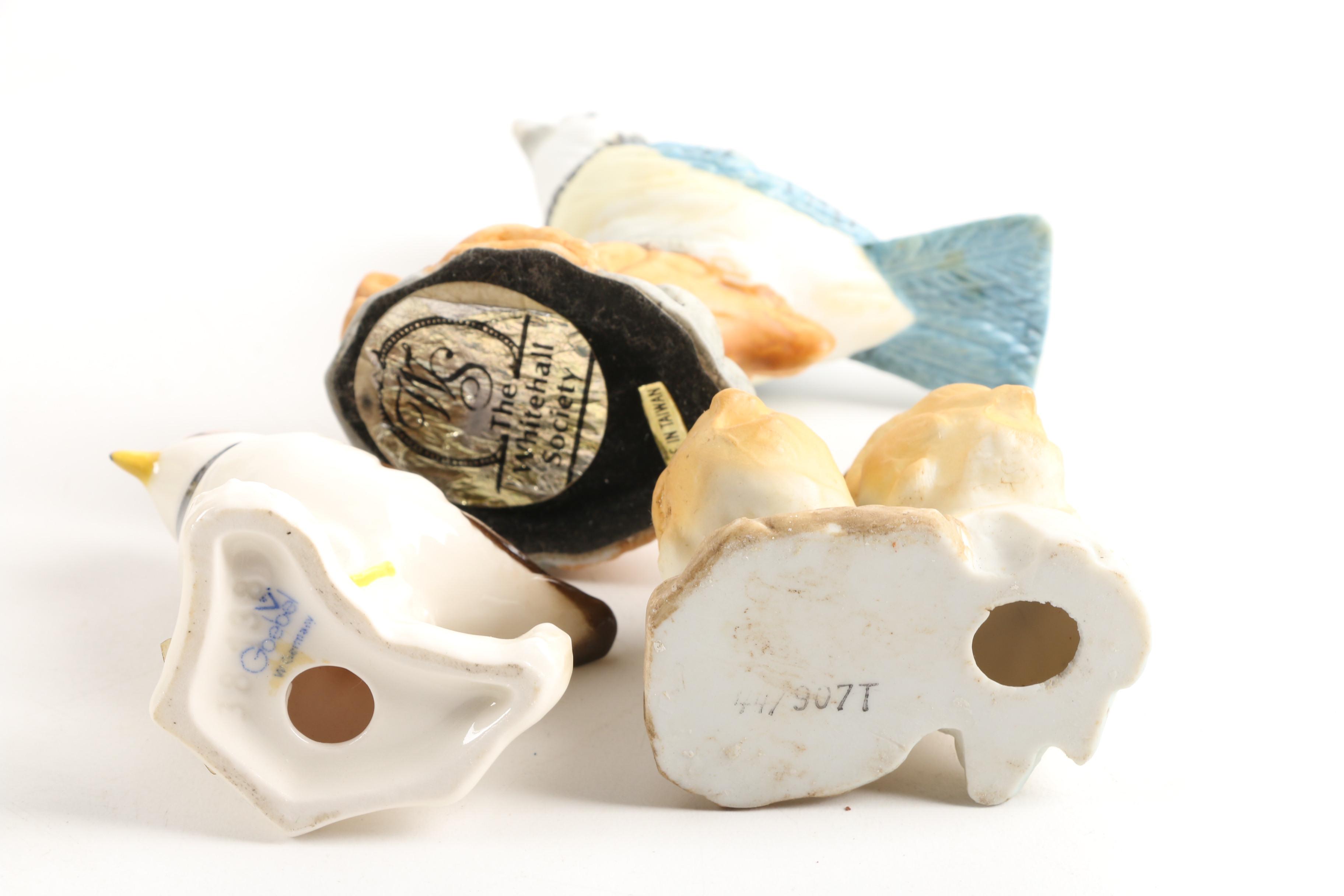 Ceramic and Resin Bird Figurines With Lamp