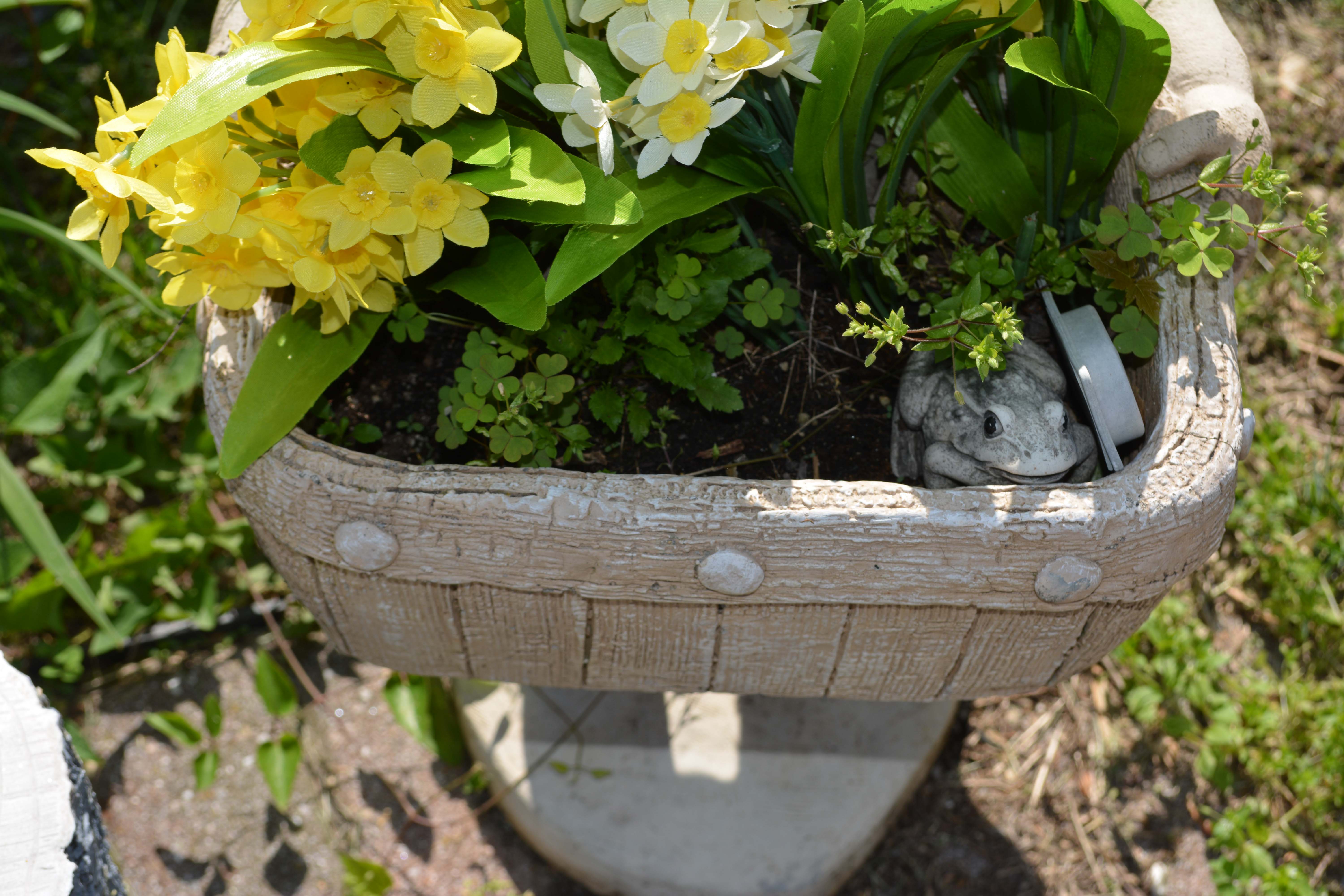 Concrete Outdoor Girl Sculpture With Basket Planter