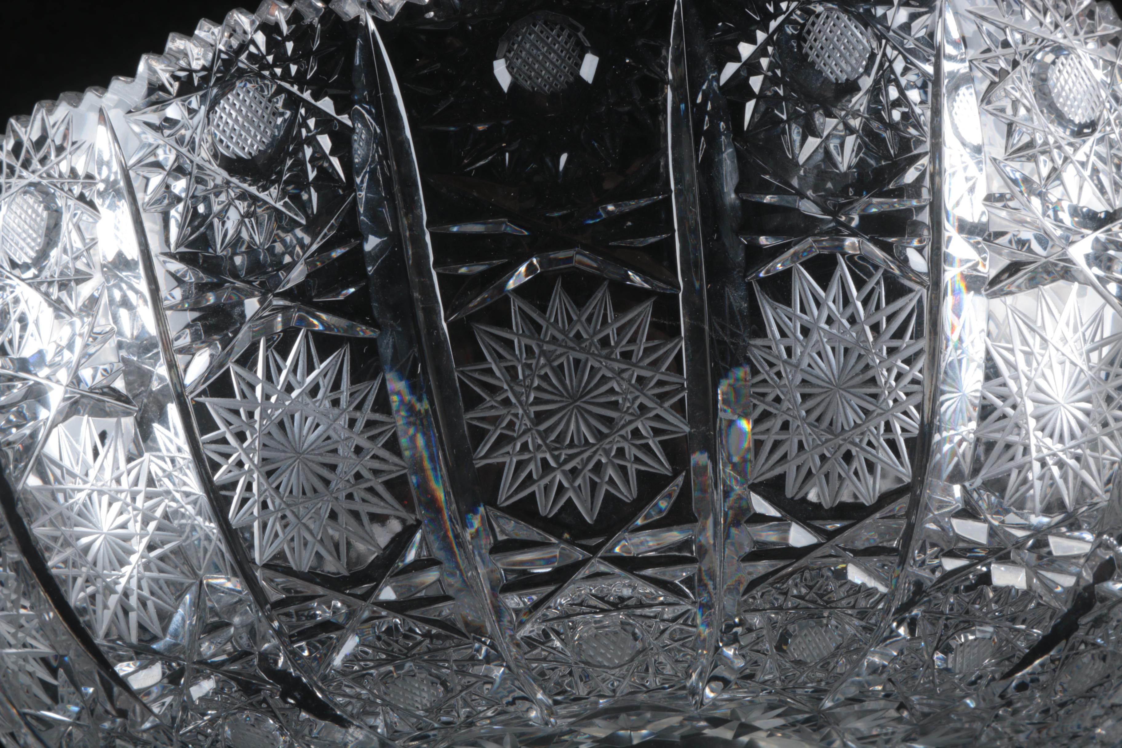 Star Patterned Paneled Footed Crystal Bowl