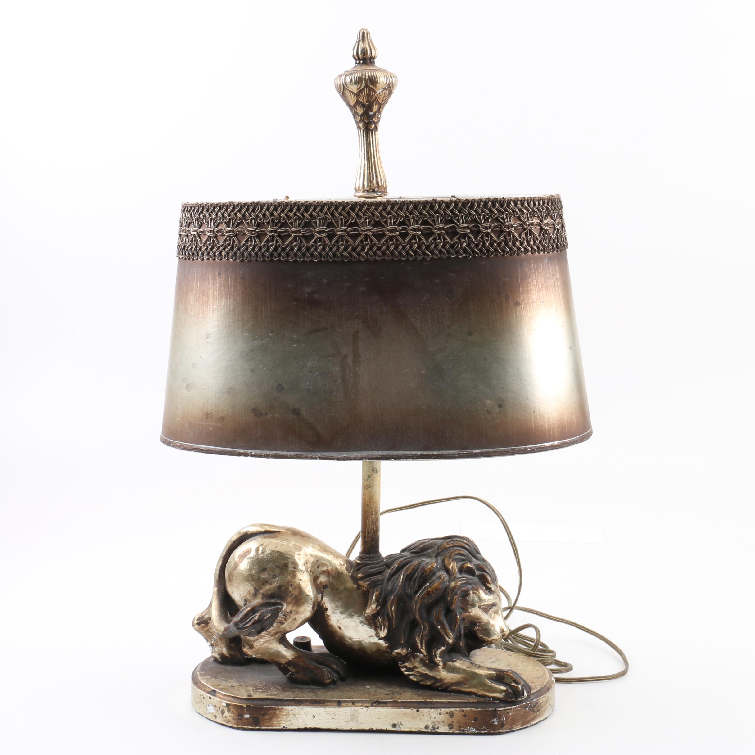 Lion Figure Table Lamp