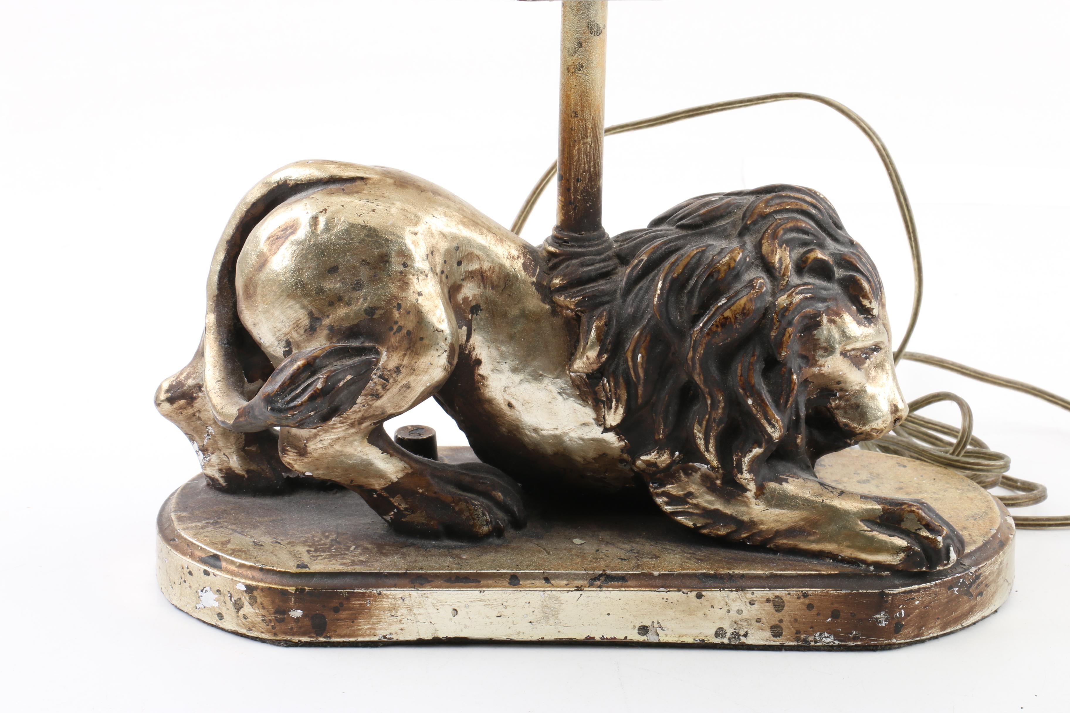Lion Figure Table Lamp