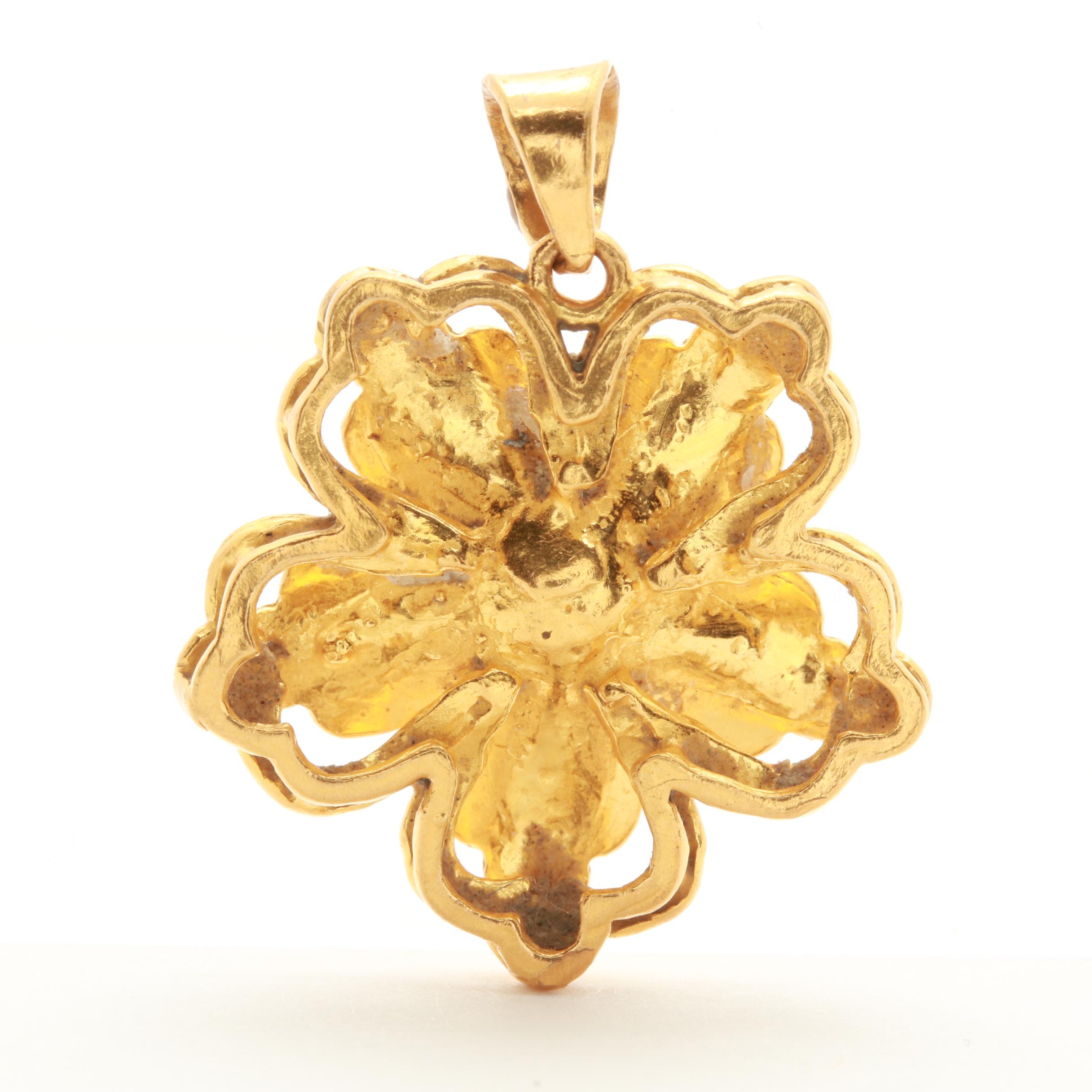 24K Yellow Gold Floral Pendant