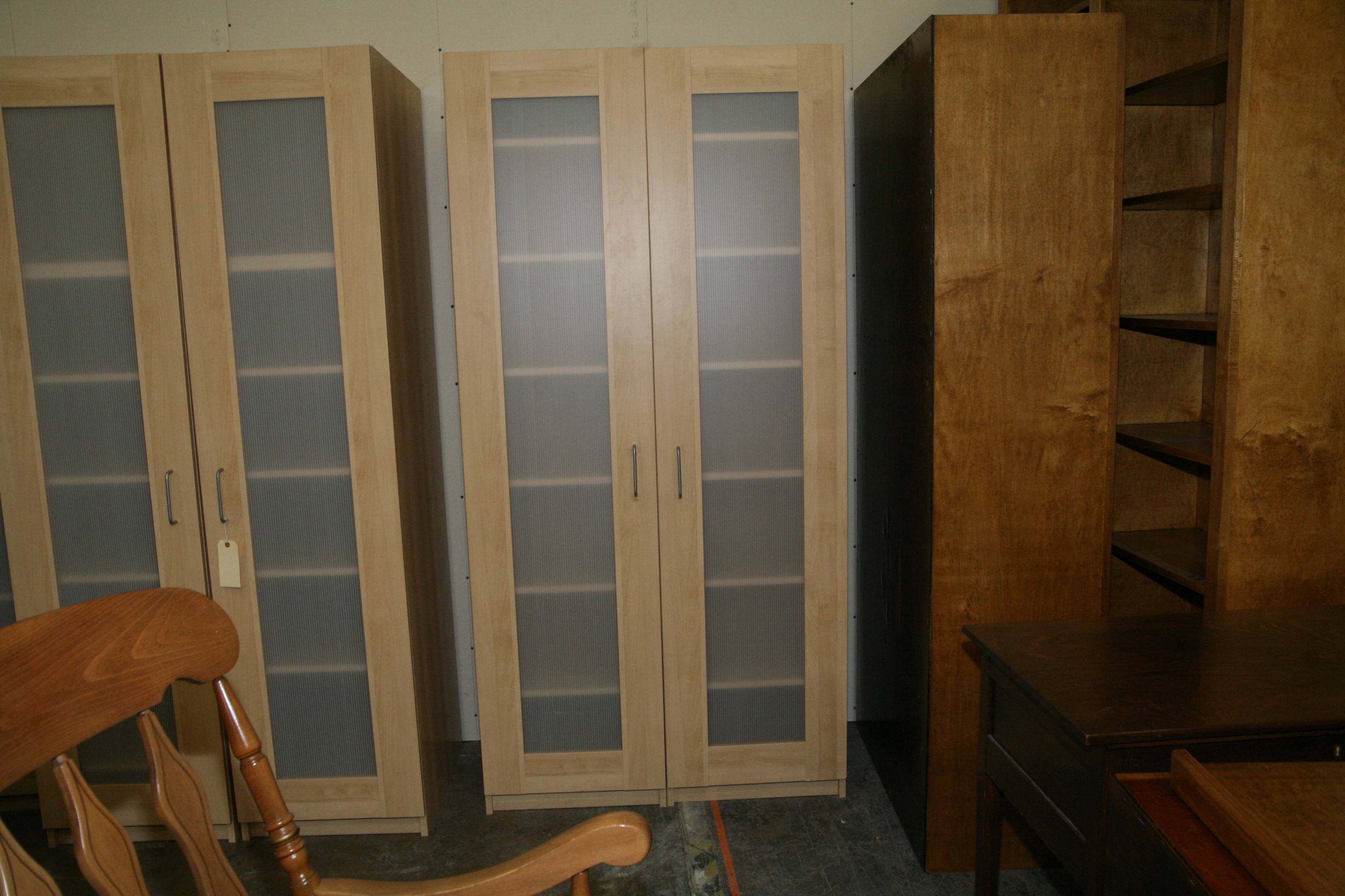 Cabinet Pair