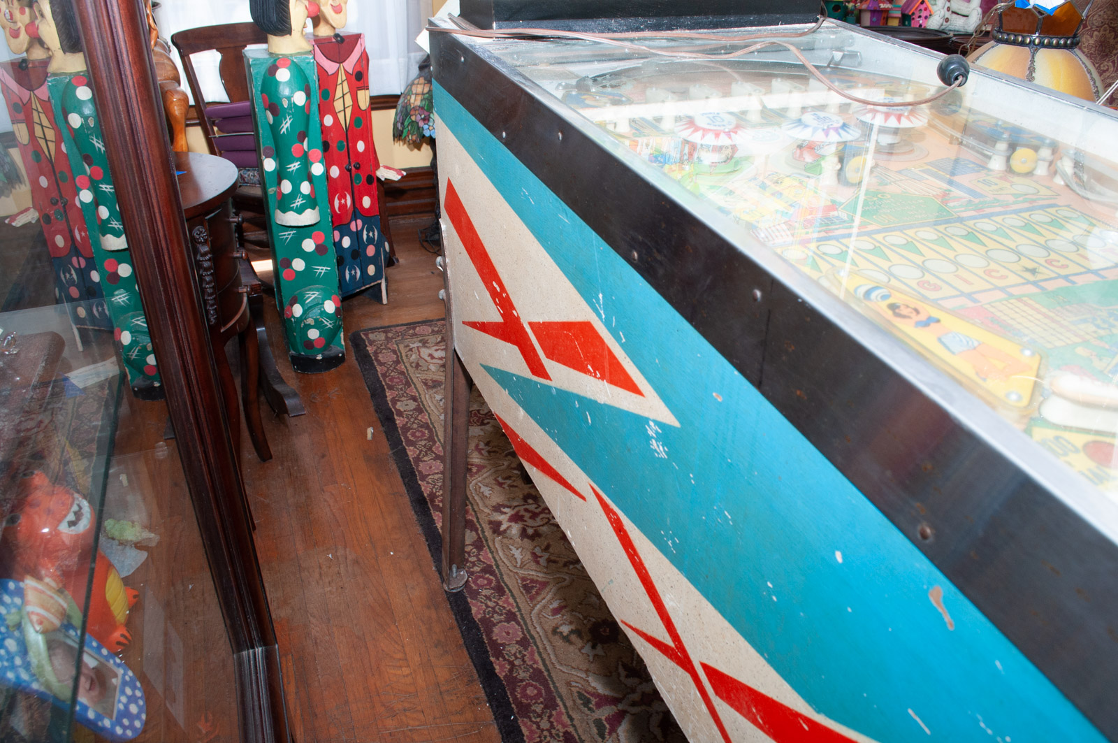 1967 Williams "Magic Town" Pinball Machine with Yellow Vinyl Chair