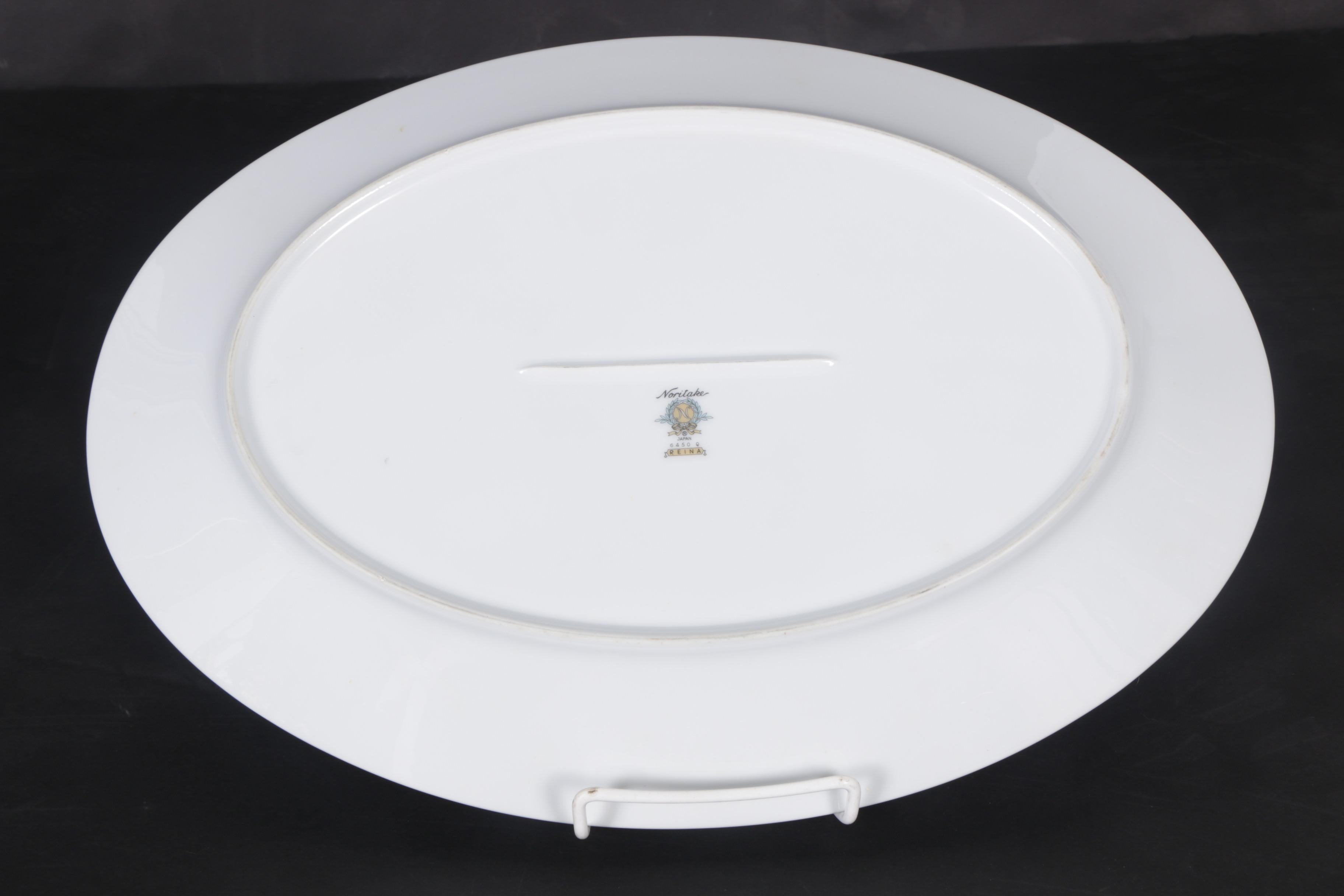 Noritake "Reina" Porcelain Dinnerware