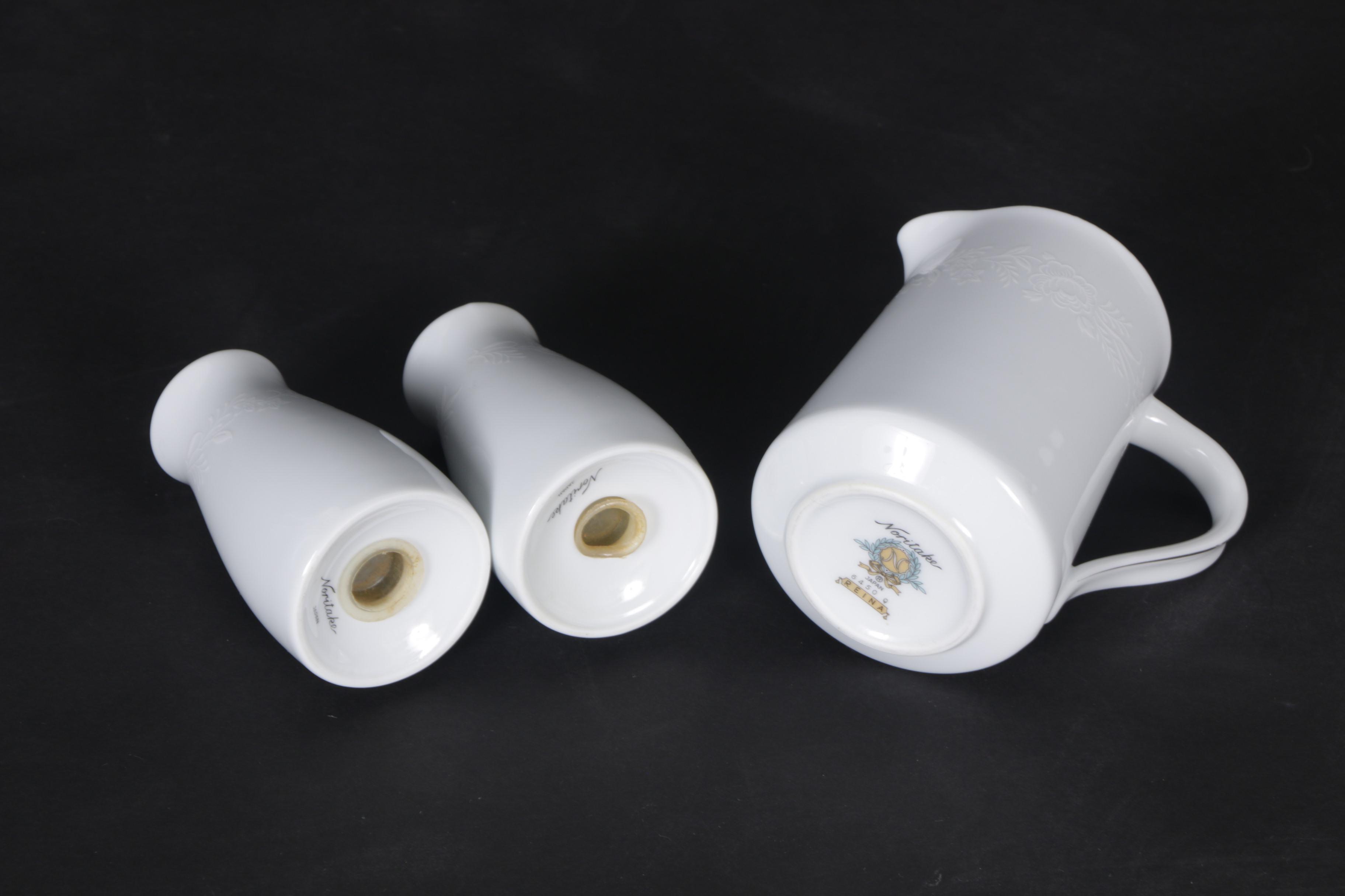 Noritake "Reina" Porcelain Dinnerware