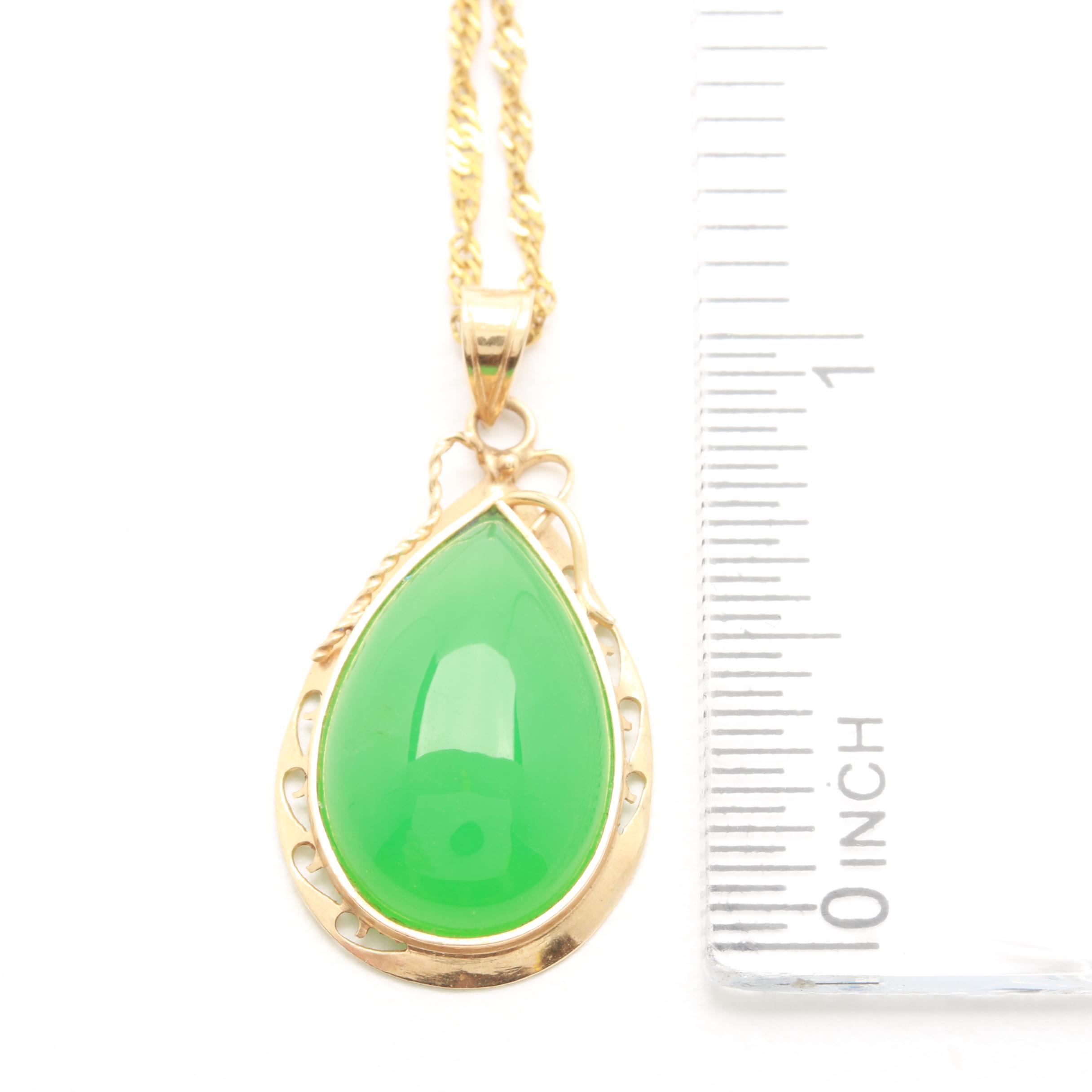 10K and 14K Yellow Gold Chrysoprase Pendant Necklace