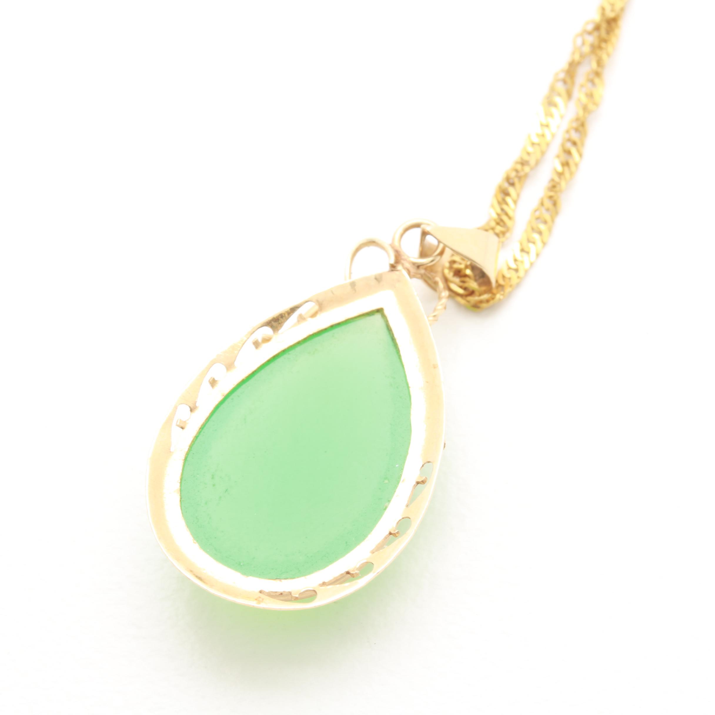 10K and 14K Yellow Gold Chrysoprase Pendant Necklace