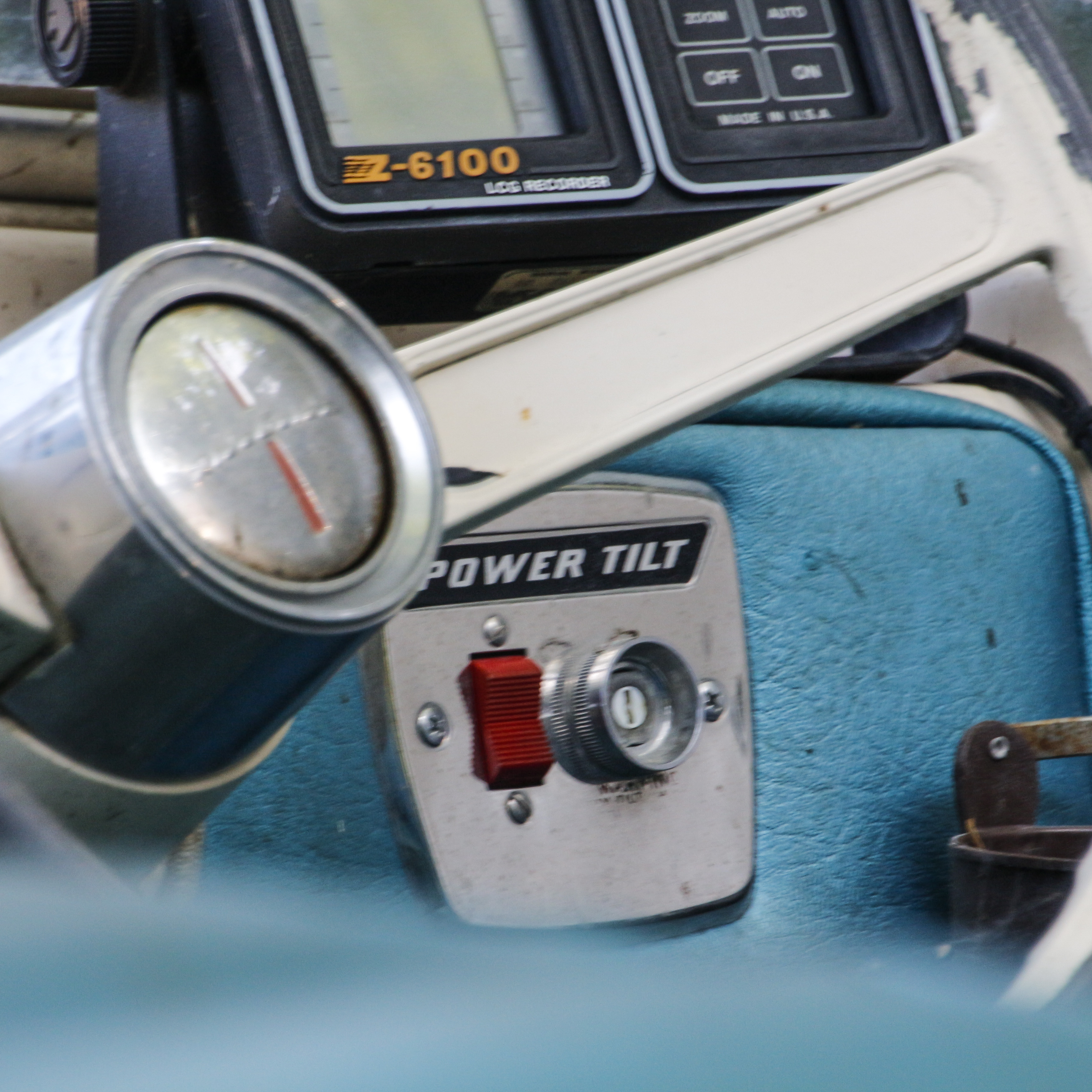 1967 Mark Twain V-Sonic 18' Boat with Trailer