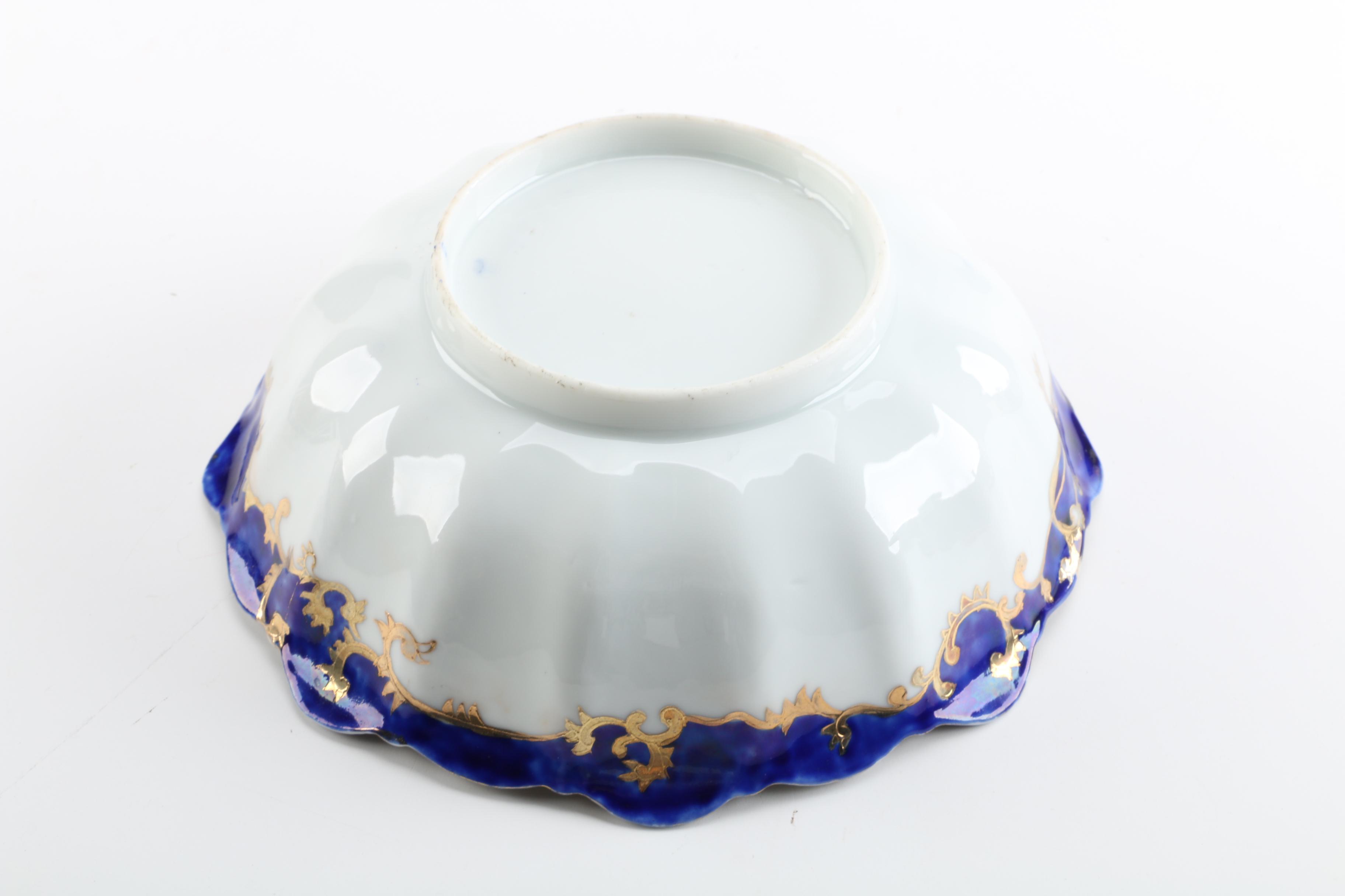 Decorative Gilt Scroll Motif Porcelain Bowl