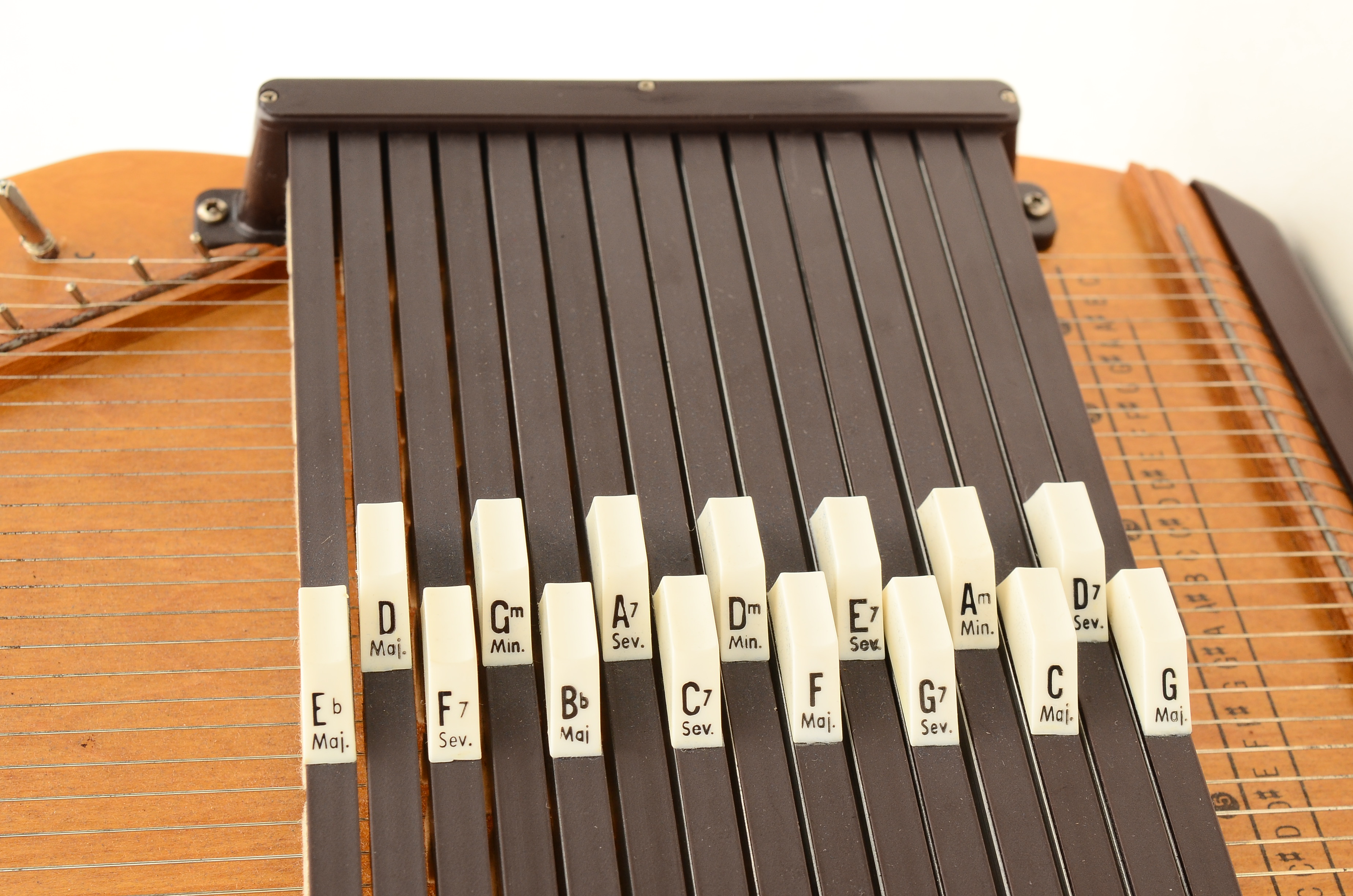 Silvertone Autoharp by Oscar Schmidt