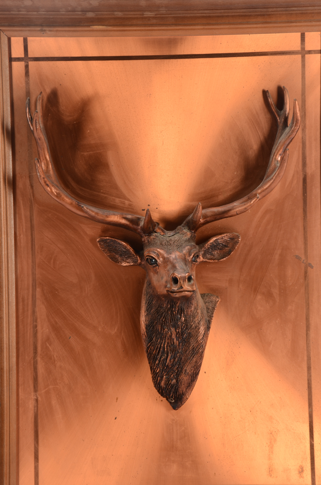 Framed Resin Deer Head Wall-hanging