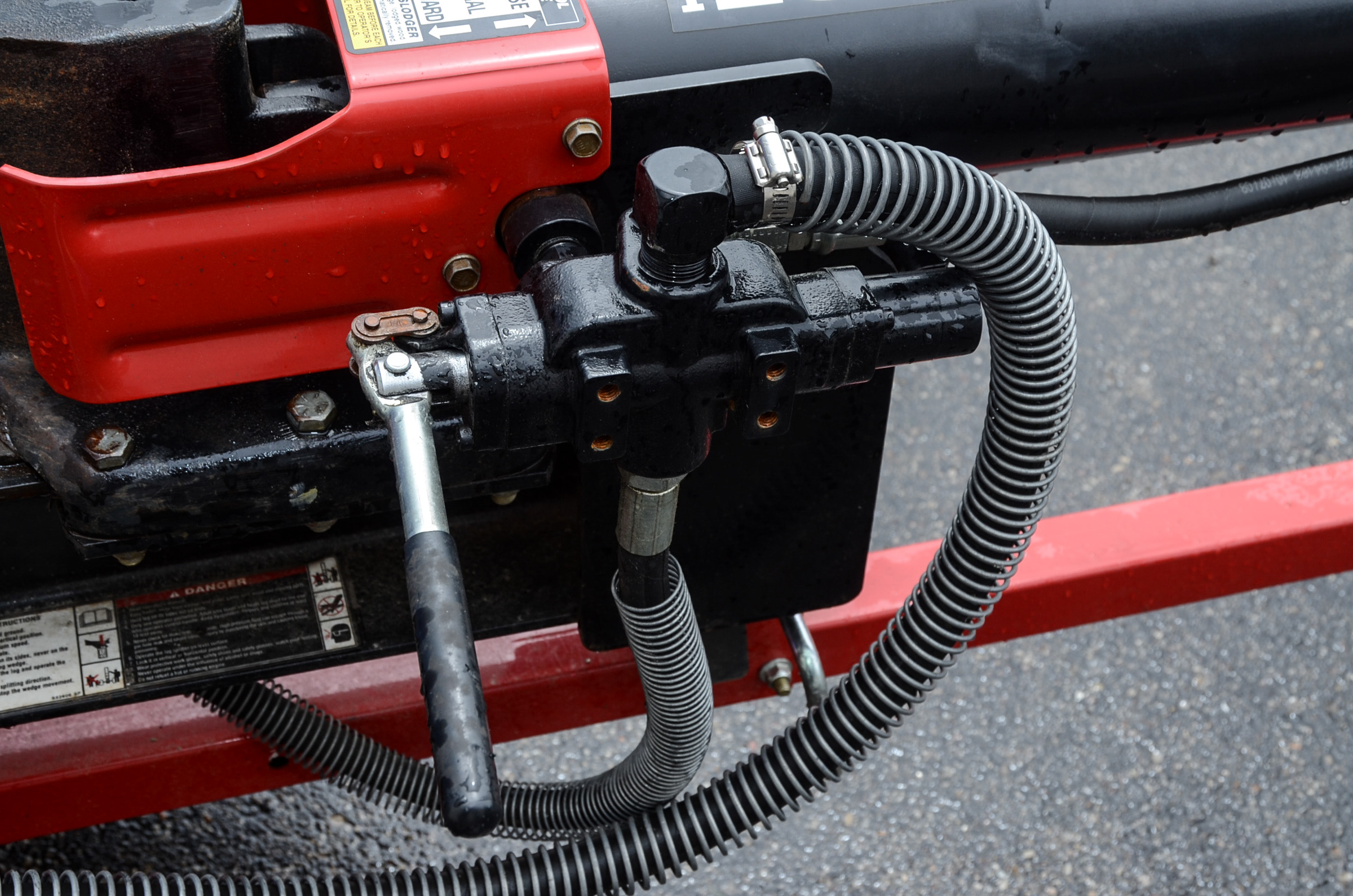 Troy-Bilt Log Splitter