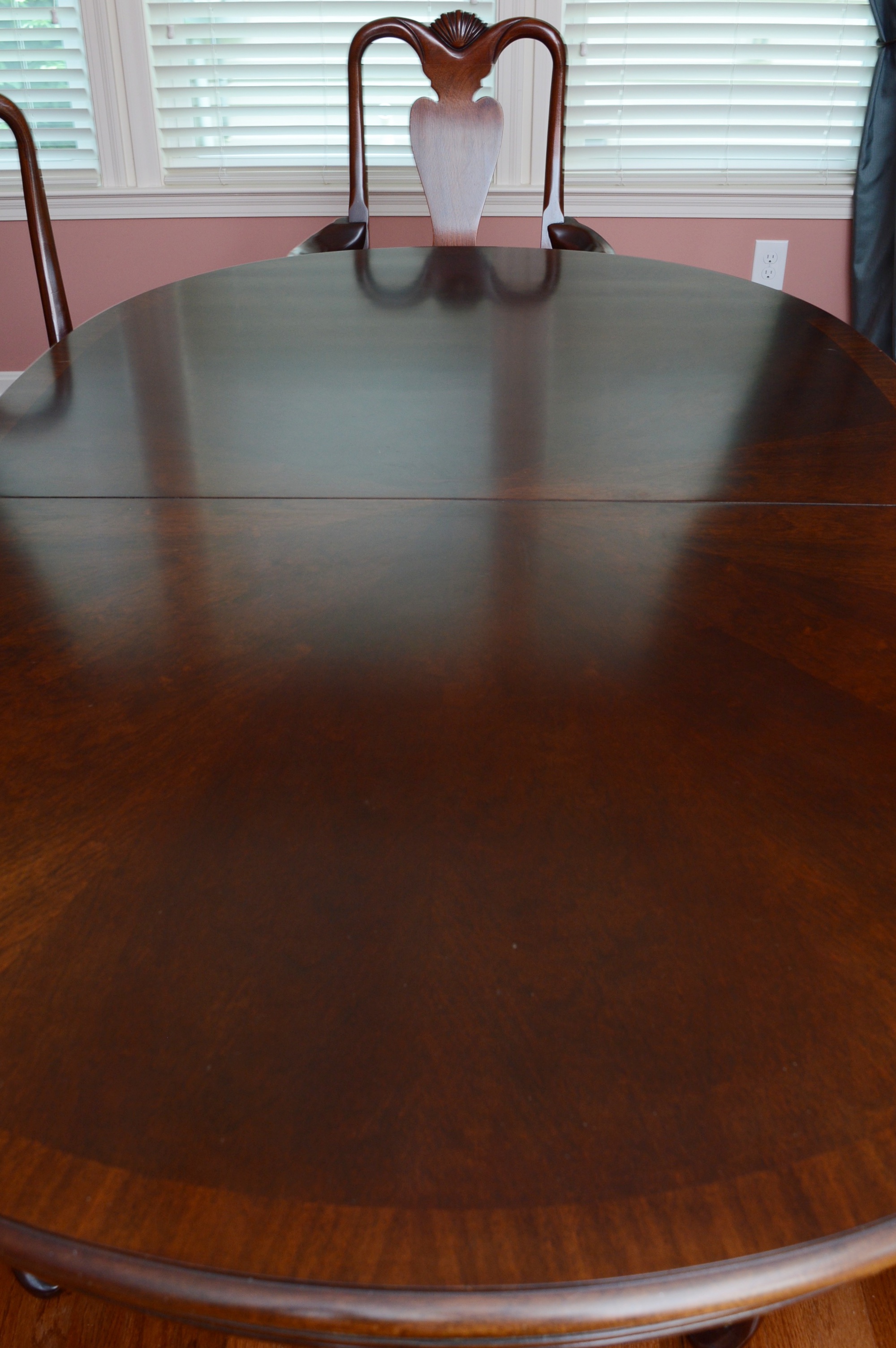 Oval Queen Anne Style Mahogany Dining Table and Six Chairs