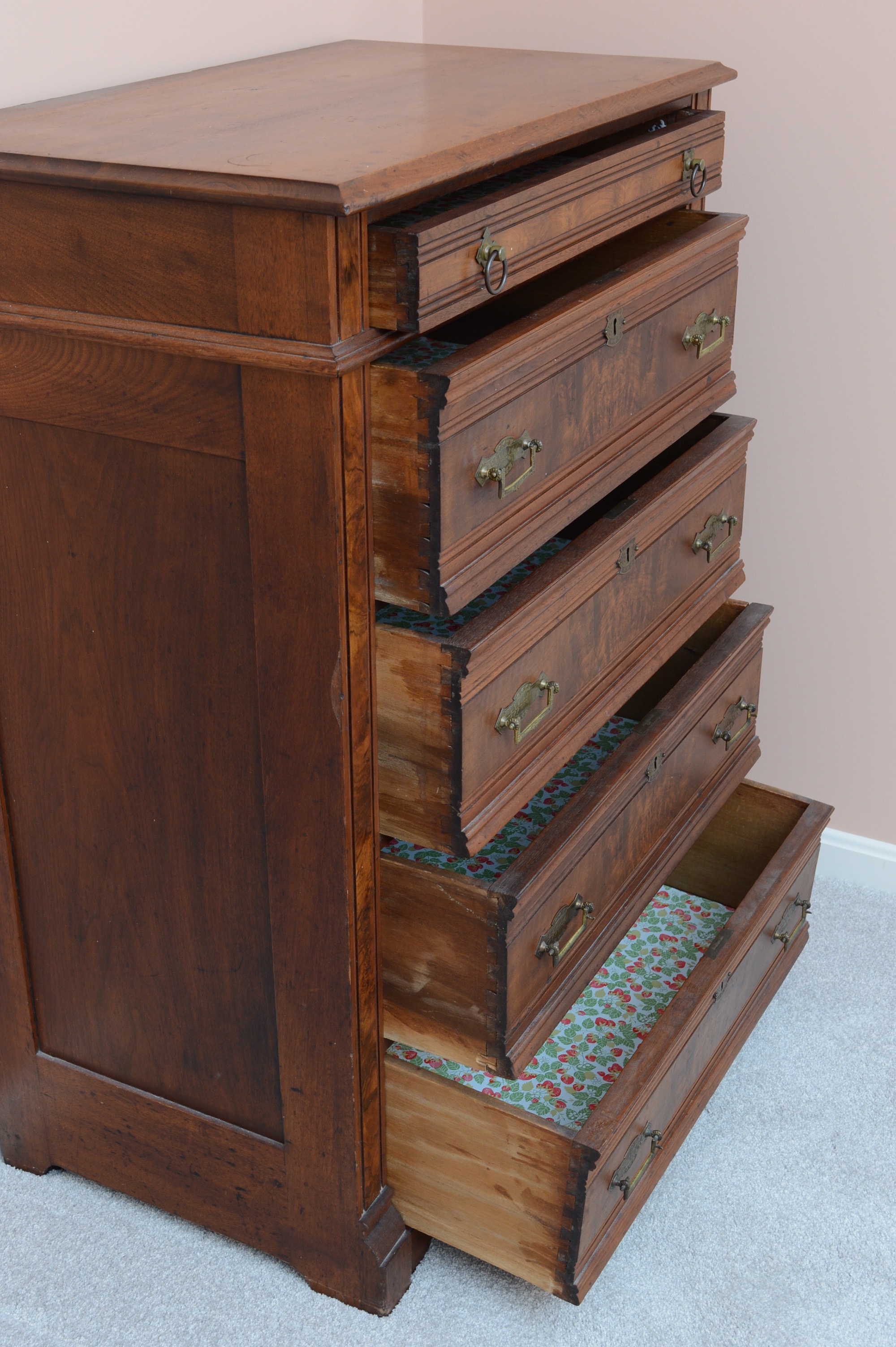 Antique Victorian Eastlake Style Gentleman's Chest