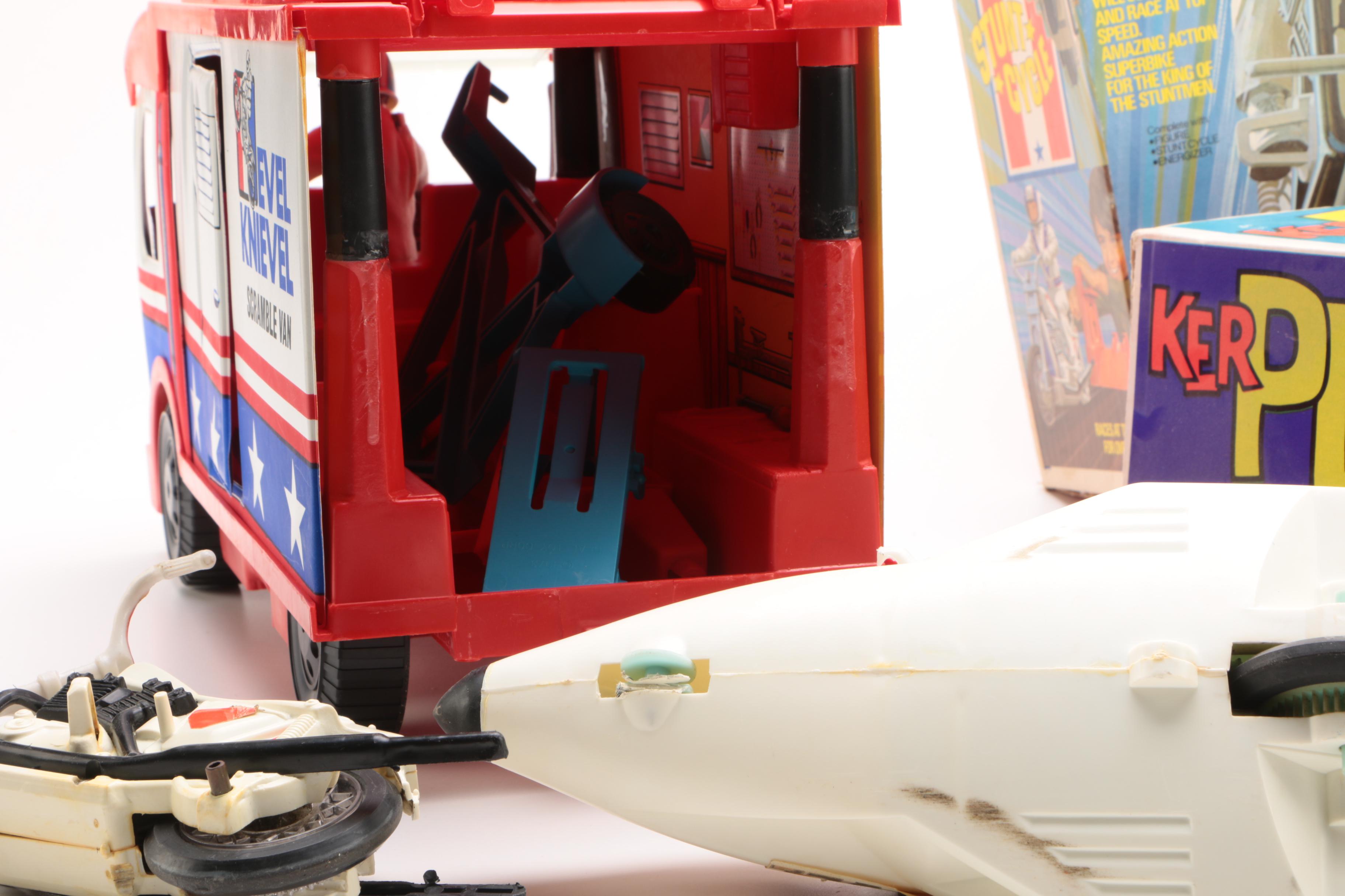 Evel Knievel Scramble Van, Stunt Cycle, Board Games and Puzzles