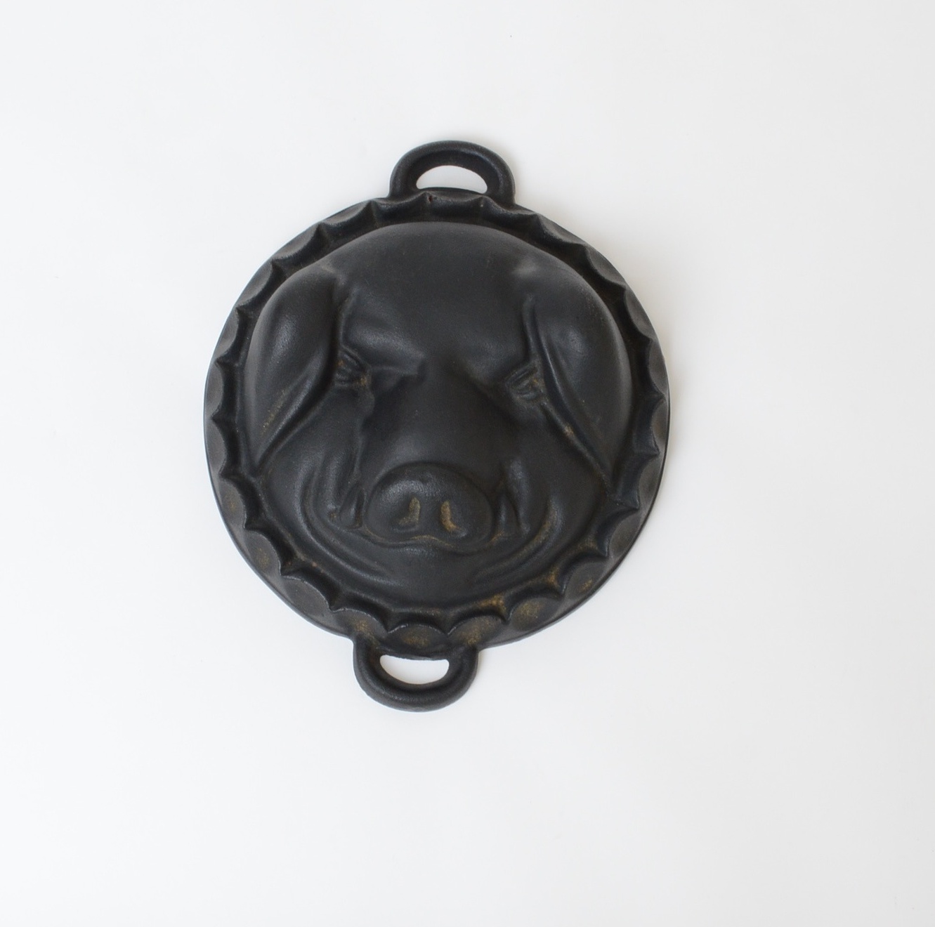Cast Iron Pig Bread Mold