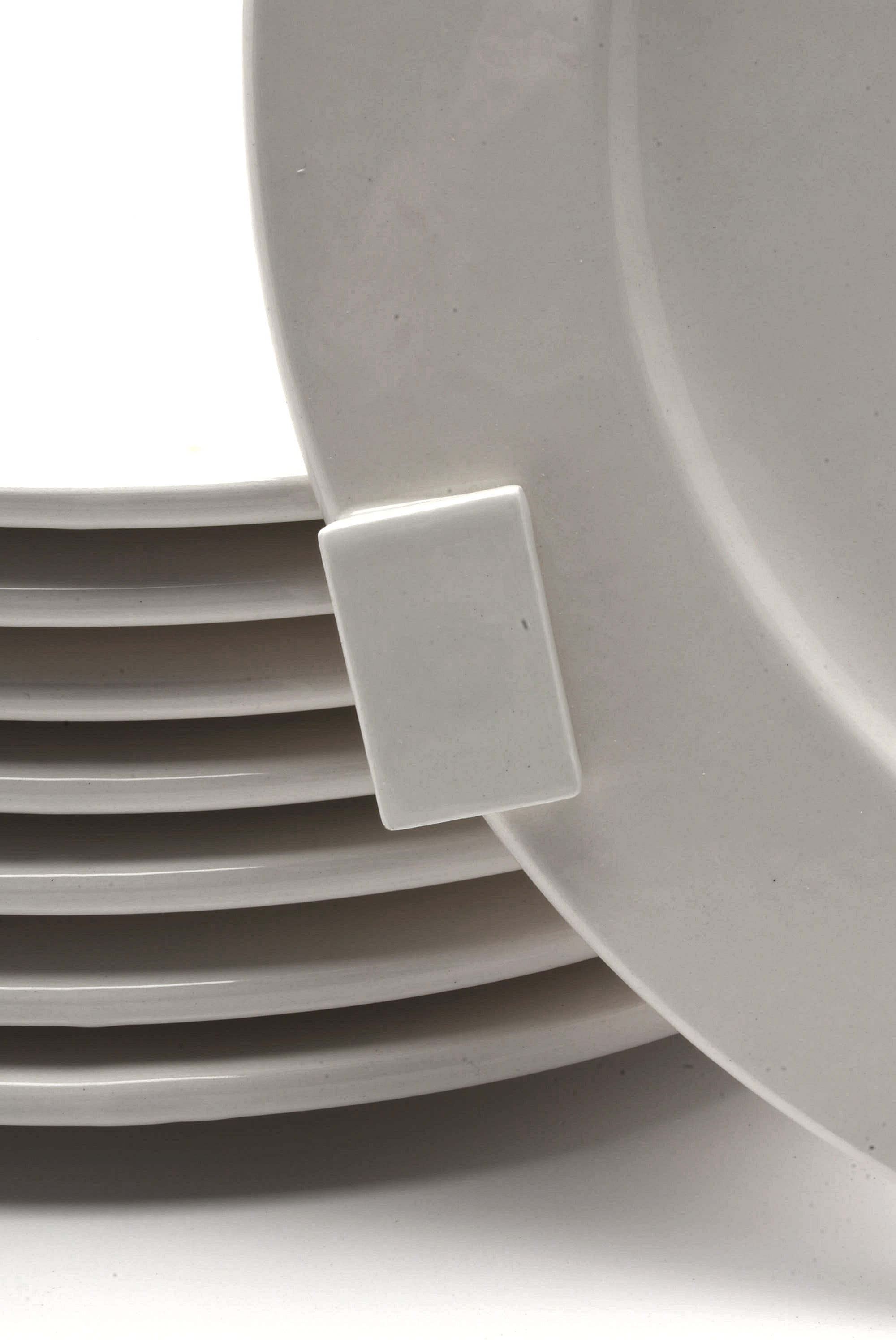 Eight Ettore Sottsass "Lettuce" Dinner Plates