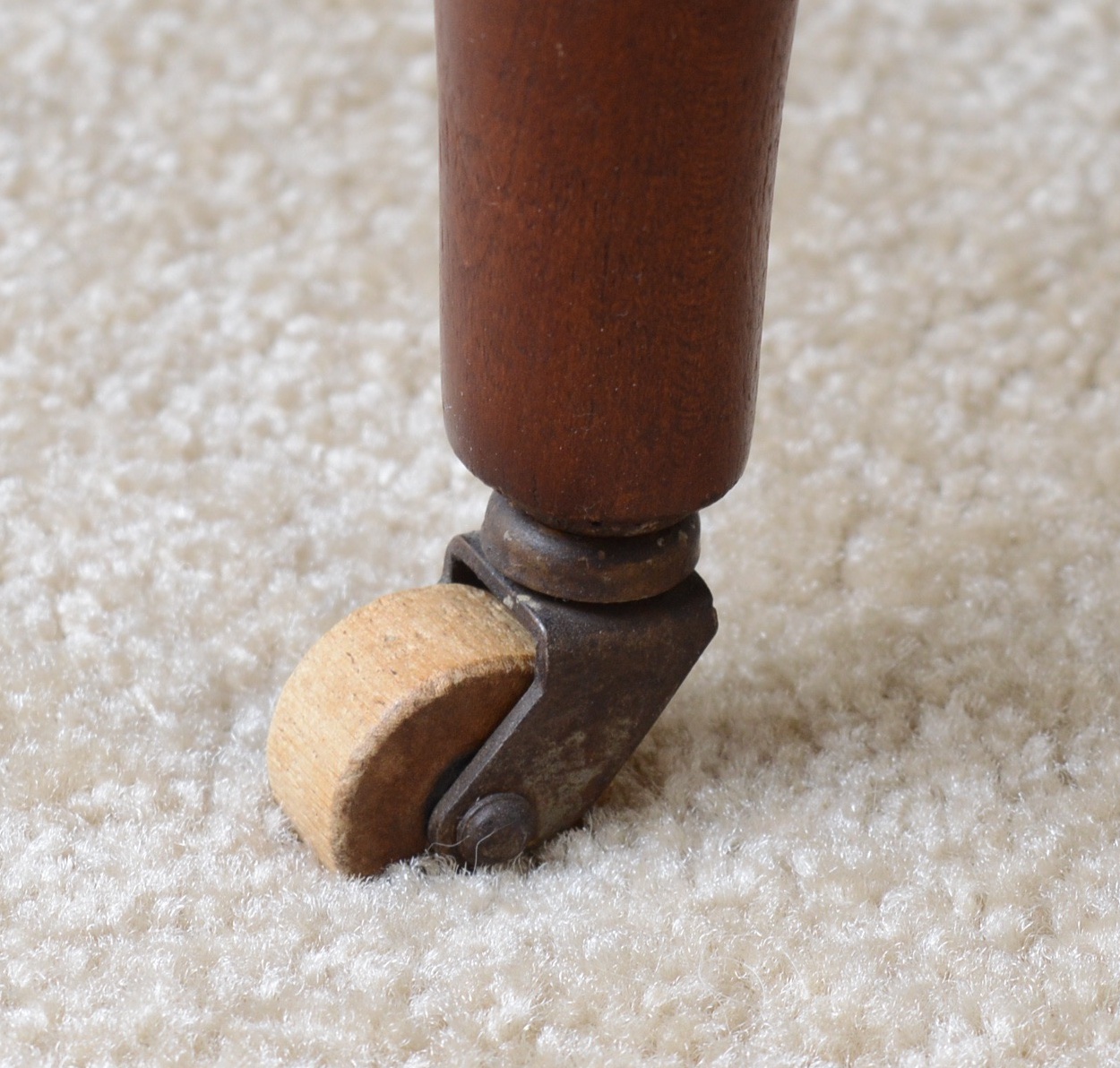 Antique Cherry Wood Drop Leaf Table