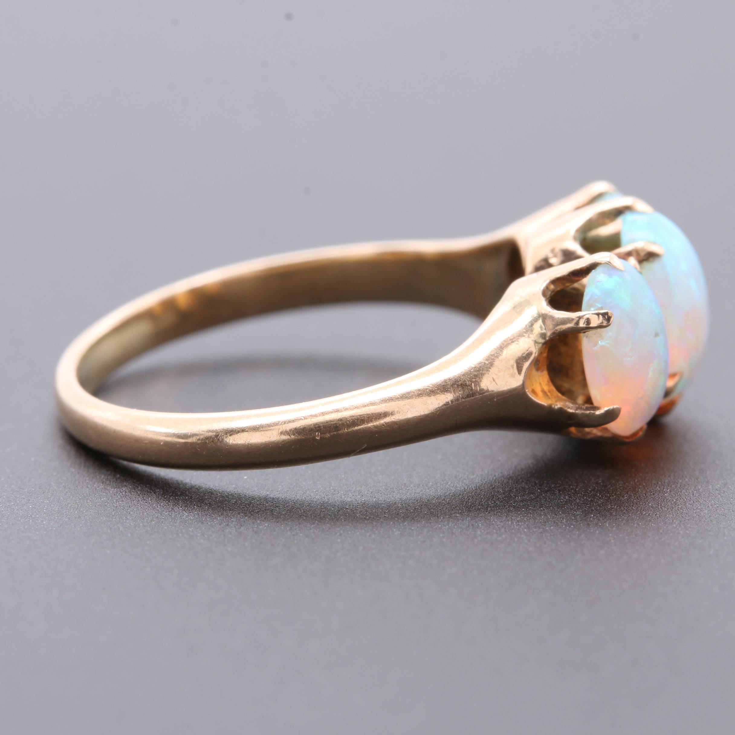 Victorian 10K Yellow Gold Opal Ring