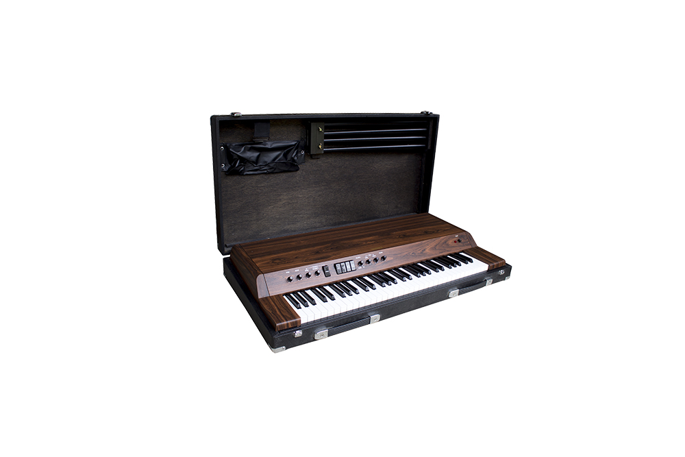 Yamaha CP-20 Electronic Keyboard with Carrying Case