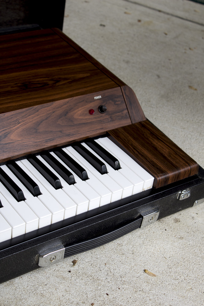 Yamaha CP-20 Electronic Keyboard with Carrying Case