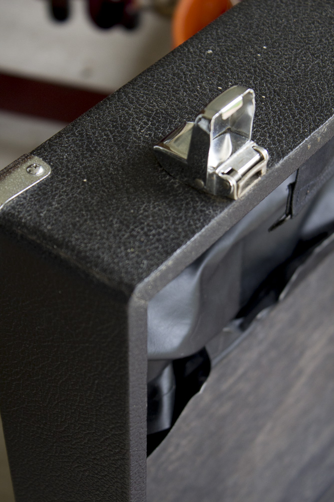 Yamaha CP-20 Electronic Keyboard with Carrying Case