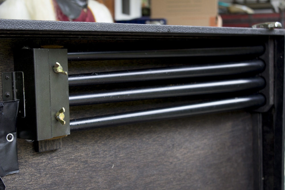 Yamaha CP-20 Electronic Keyboard with Carrying Case